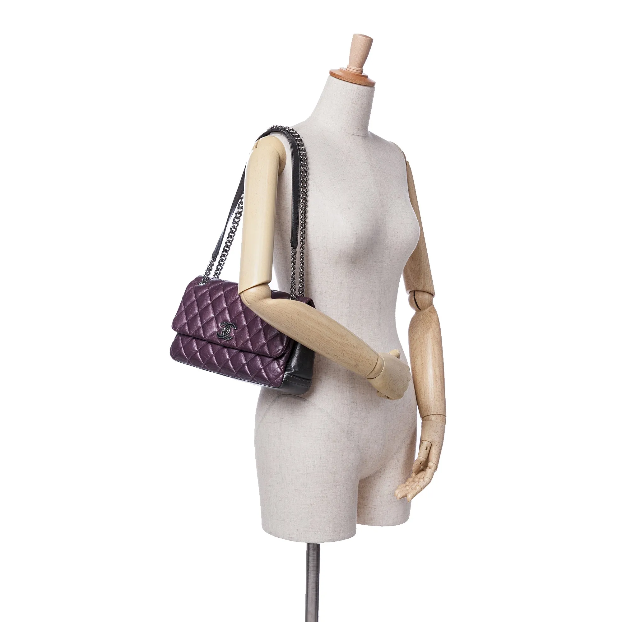 Aged Calfskin Lady Pearly Flap