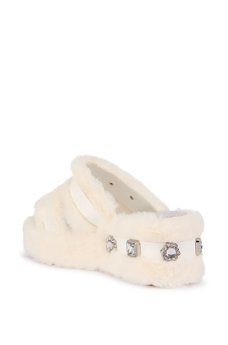 AZALEA WANG CECILE SANDAL IN WHITE ***RG TEST
