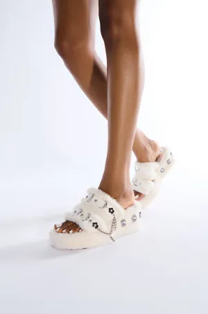 AZALEA WANG CECILE SANDAL IN WHITE ***RG TEST