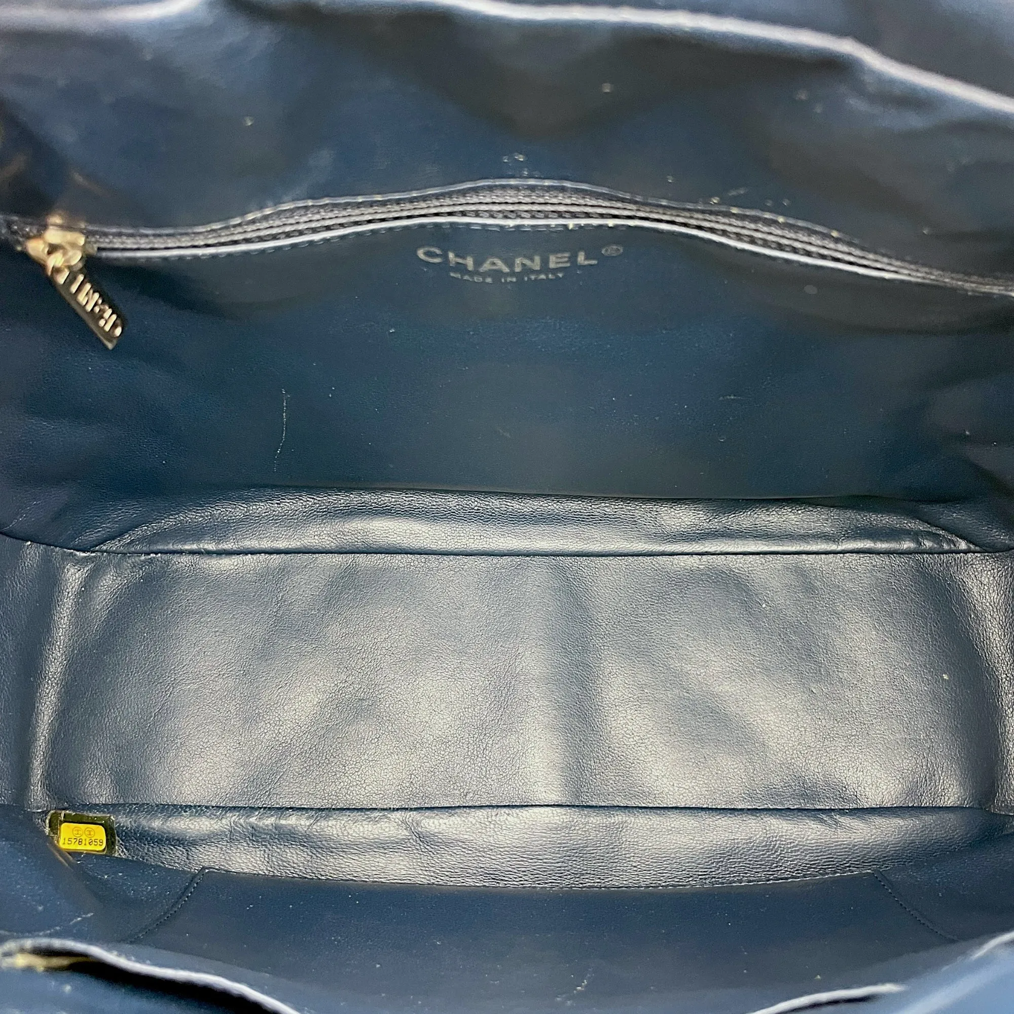 Bag Quilted Silver Bag Ending soon hardware Cc in Caviar Top-rated 30x22x9cm Shoulder Leather, Navy Blue Camera
