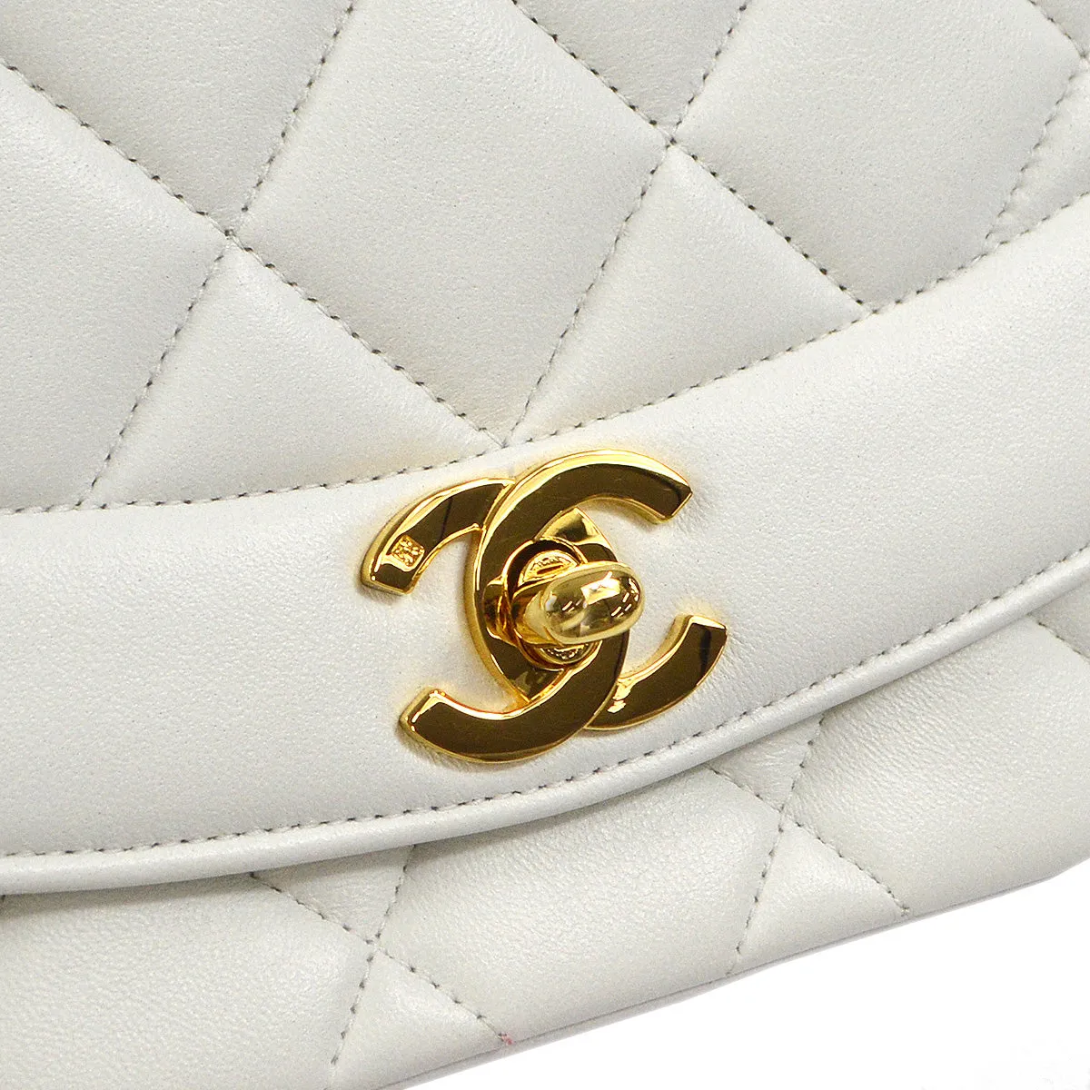 CHANEL 1996-1997 Diana Flap Small White Lambskin 97456