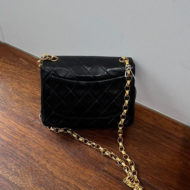 Chanel Preloved Leather Chain Shoulder Bag AF510 Black