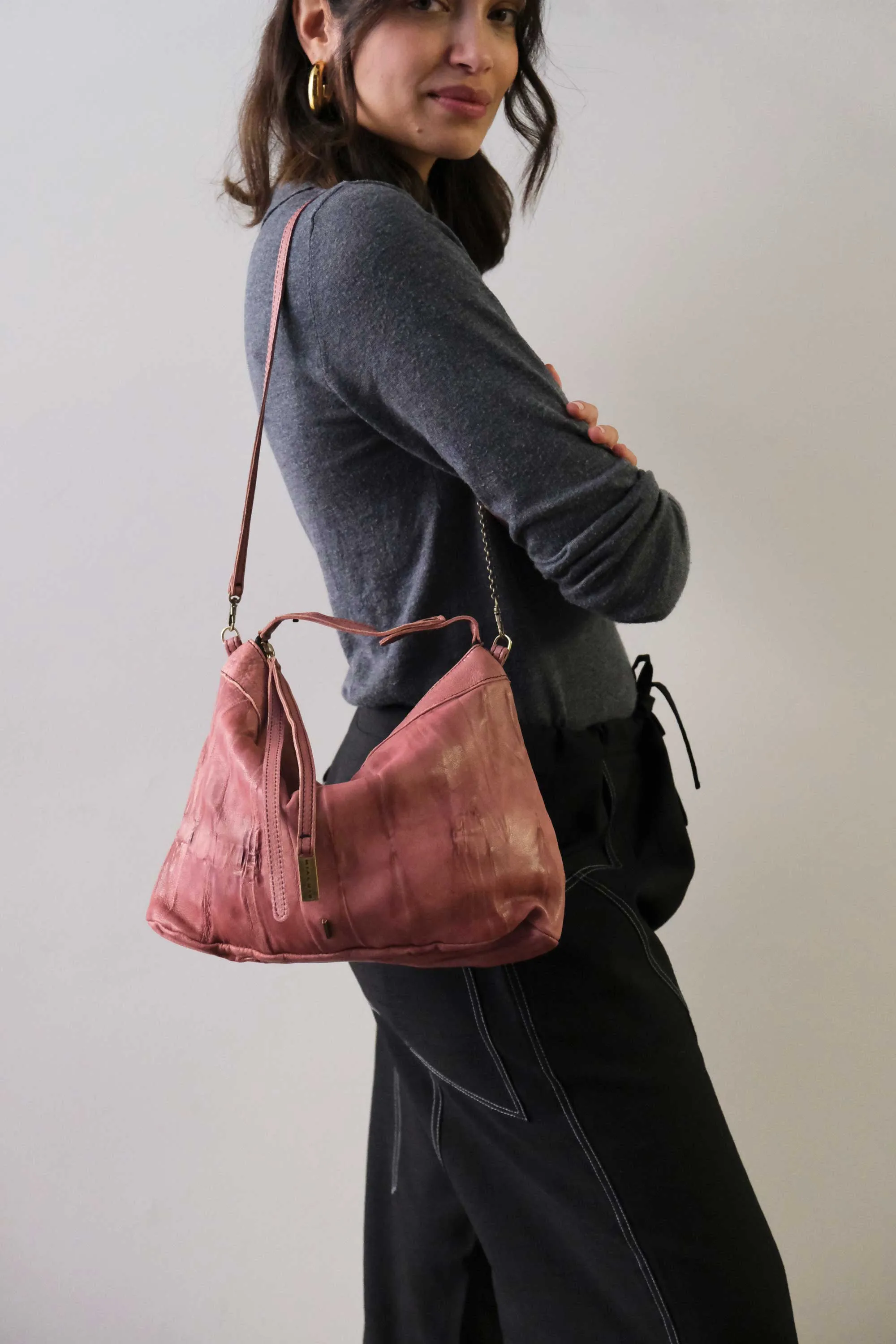 Chicca Media hobo bag in mauve lomé nappa - Made in Italy -