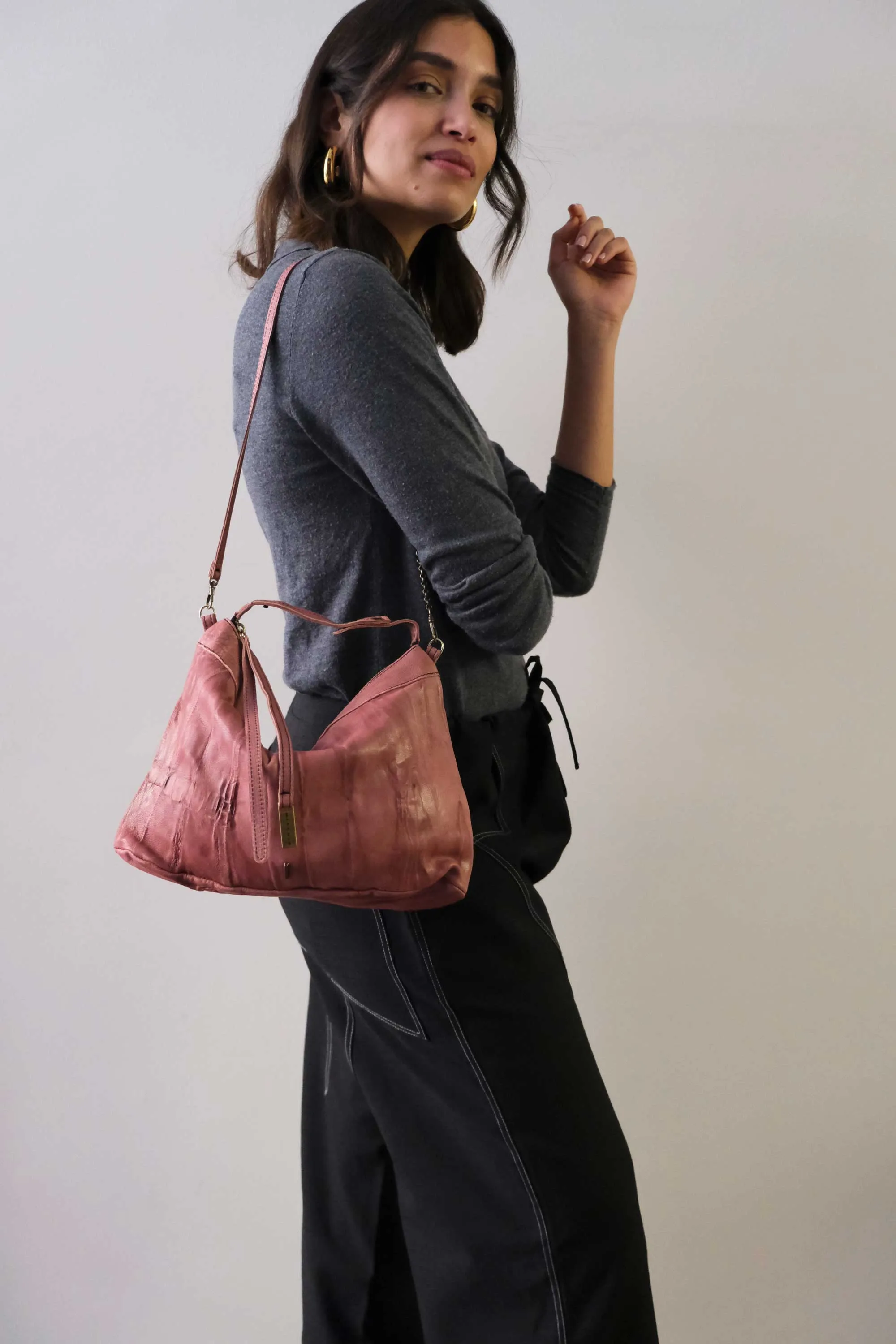 Chicca Media hobo bag in mauve lomé nappa - Made in Italy -