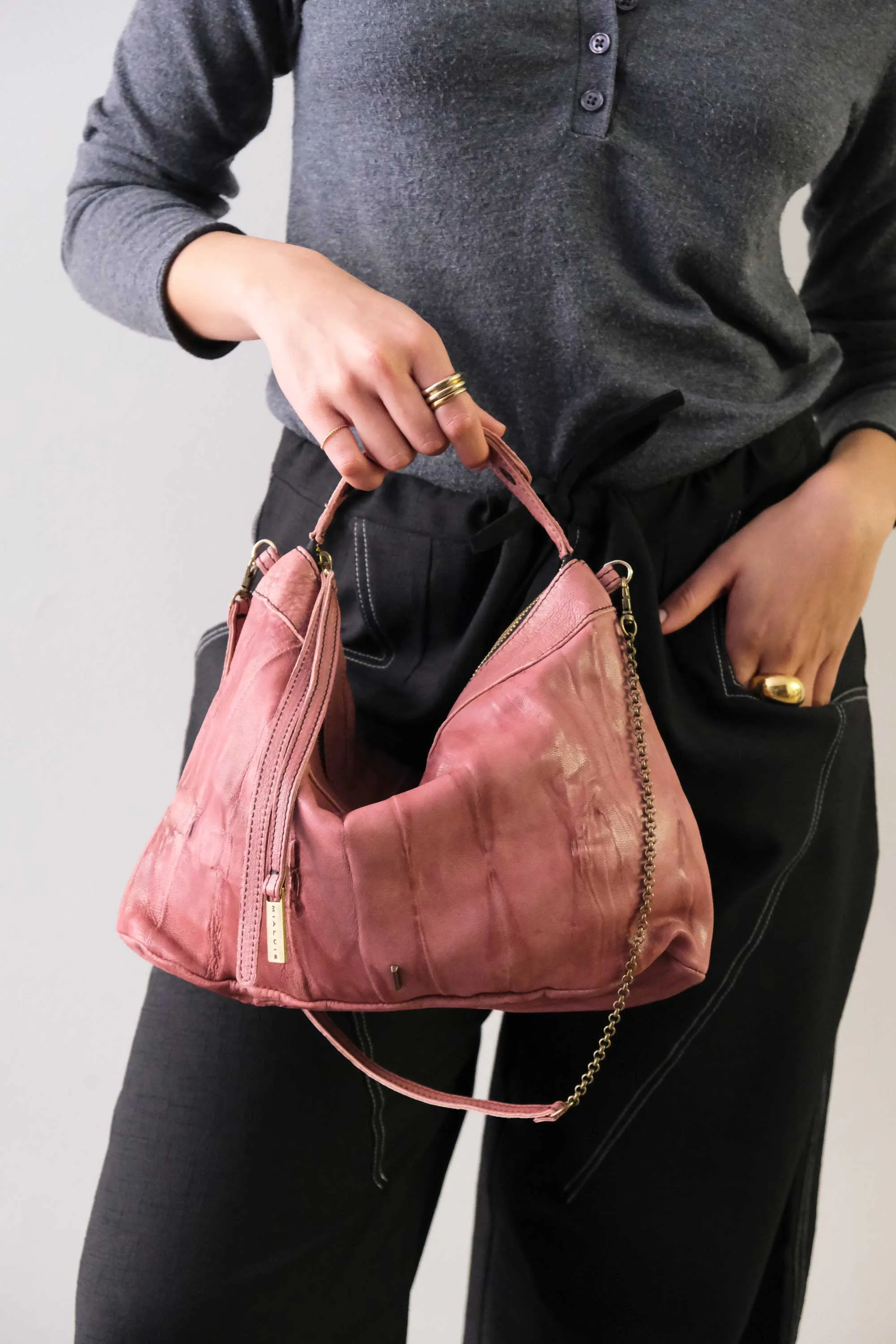 Chicca Media hobo bag in mauve lomé nappa - Made in Italy -