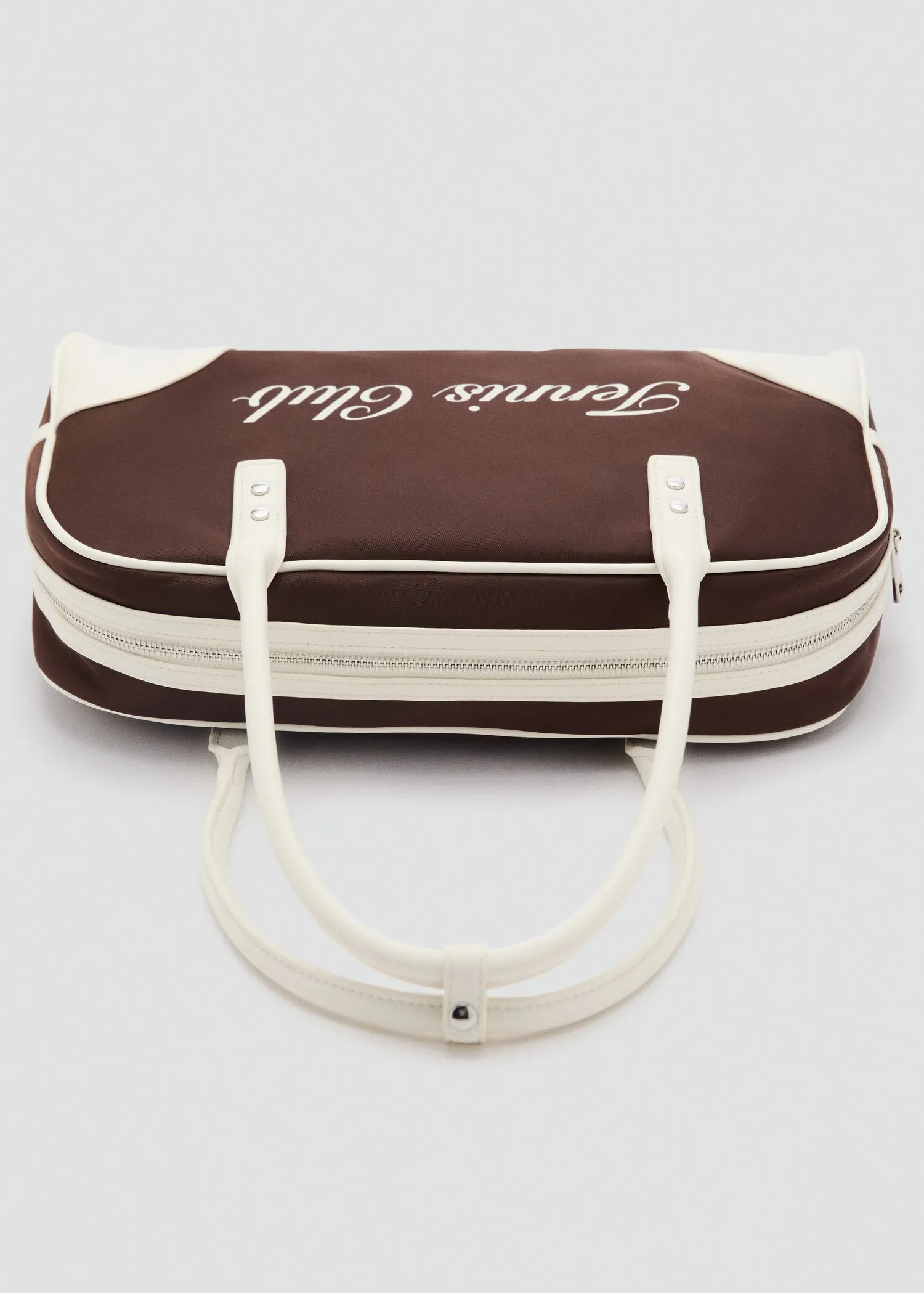 Contrast shoulder bag with printed message