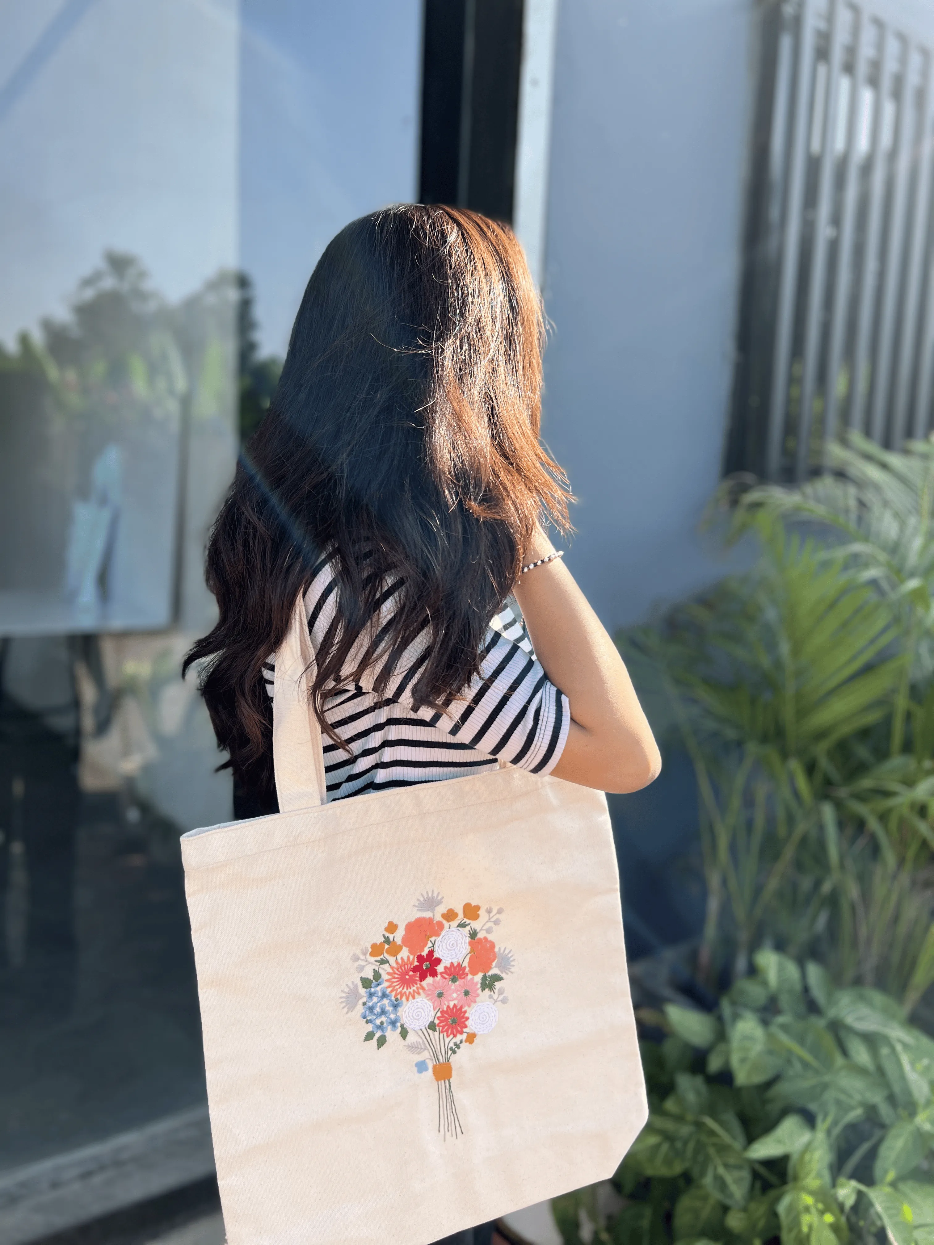Elegant Bouquet Tote Bag