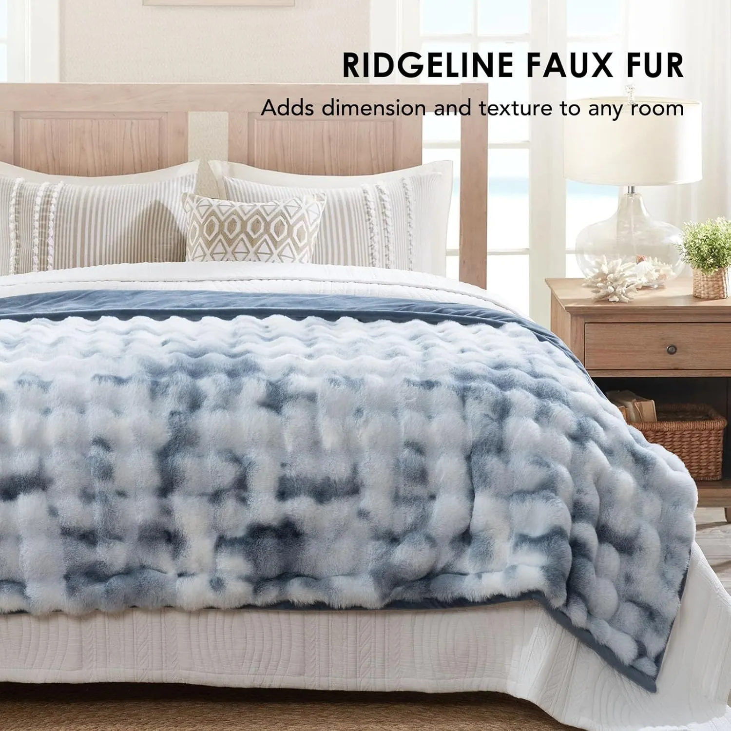 EVERGRACE Ultra Soft Luxury Fluffy Ridgeline Faux Rabbit Fur Throw Blanket, Thick Warm Bubble Throw for Bed, Cozy Plush Reversible Blankets for Couch, Chair, Sofa, Cloud Blue, 60x80 Inches, 870 GSM