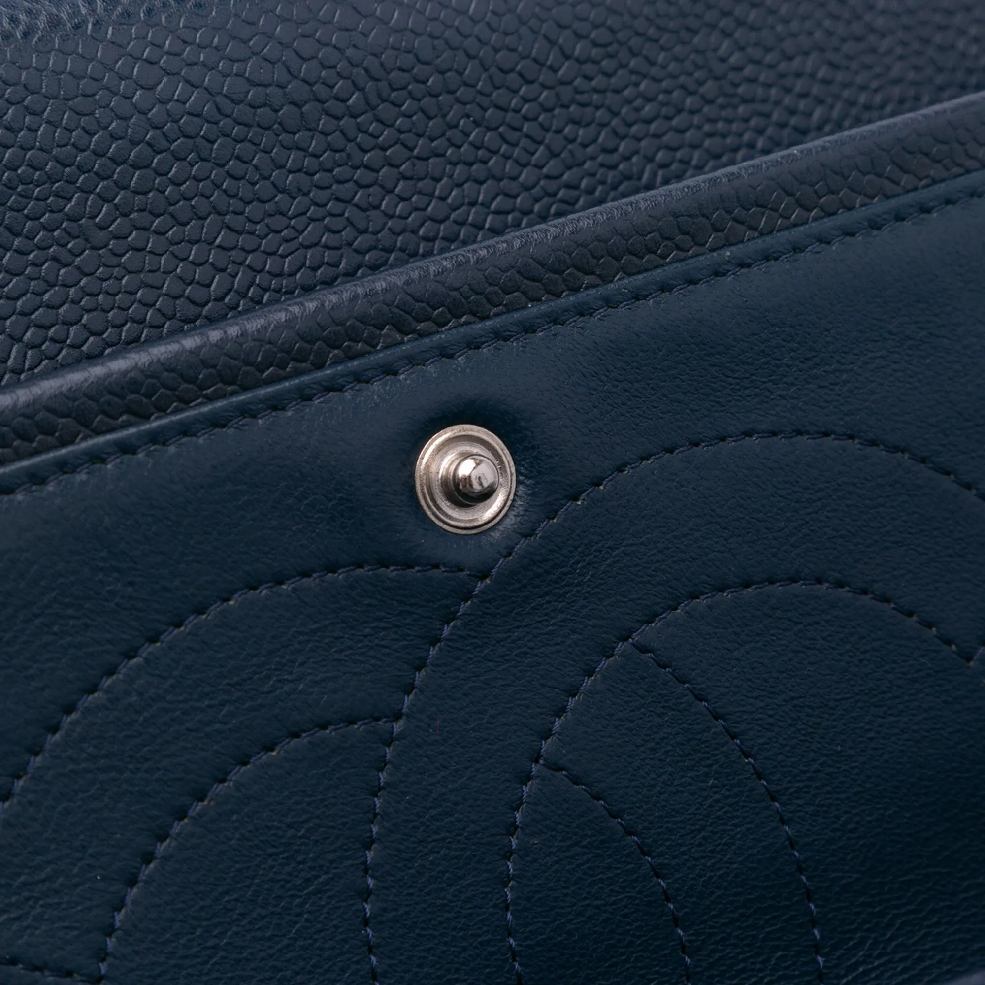 Jumbo Classic Caviar Double Flap
