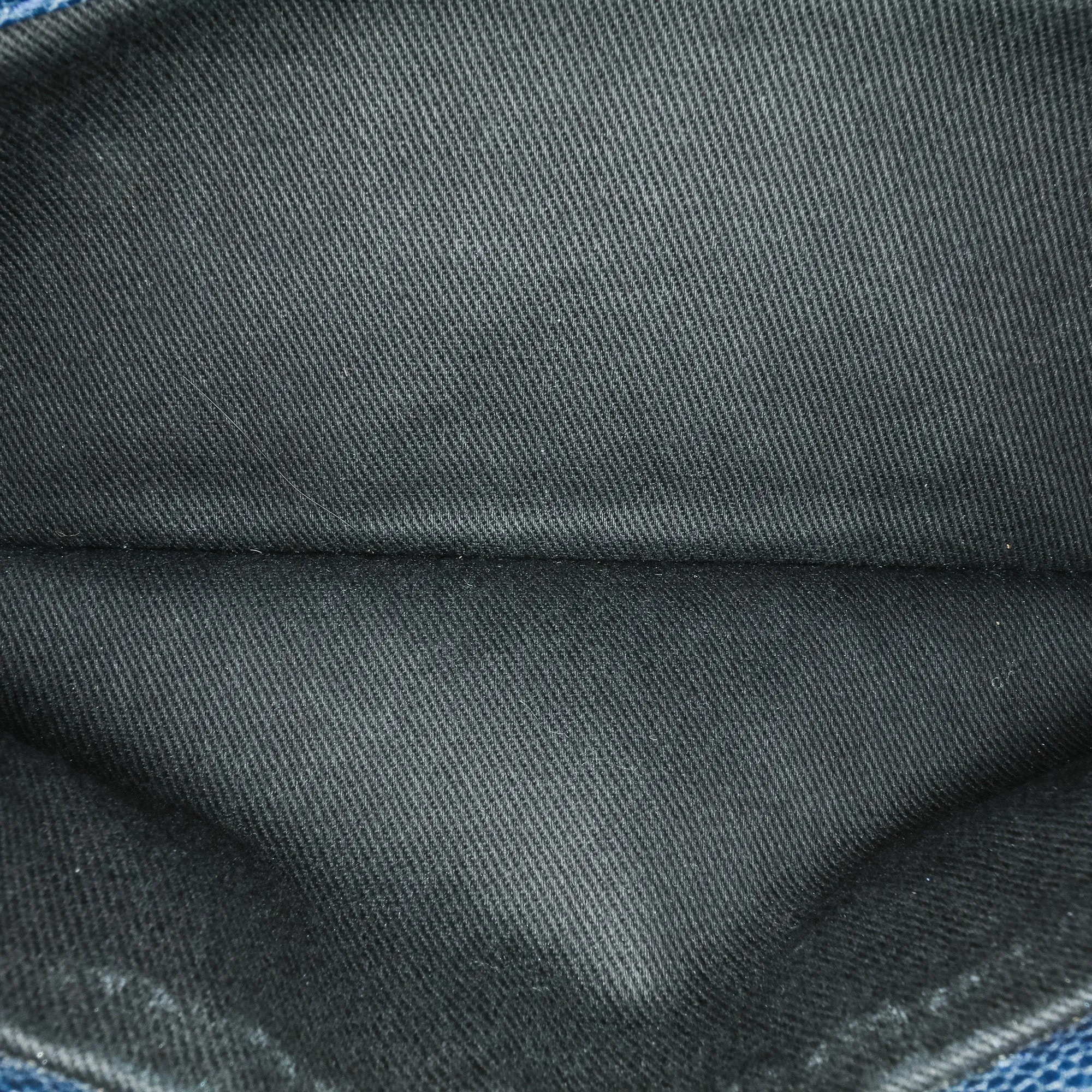 Jumbo Iridescent Quilted Caviar Easy Flap