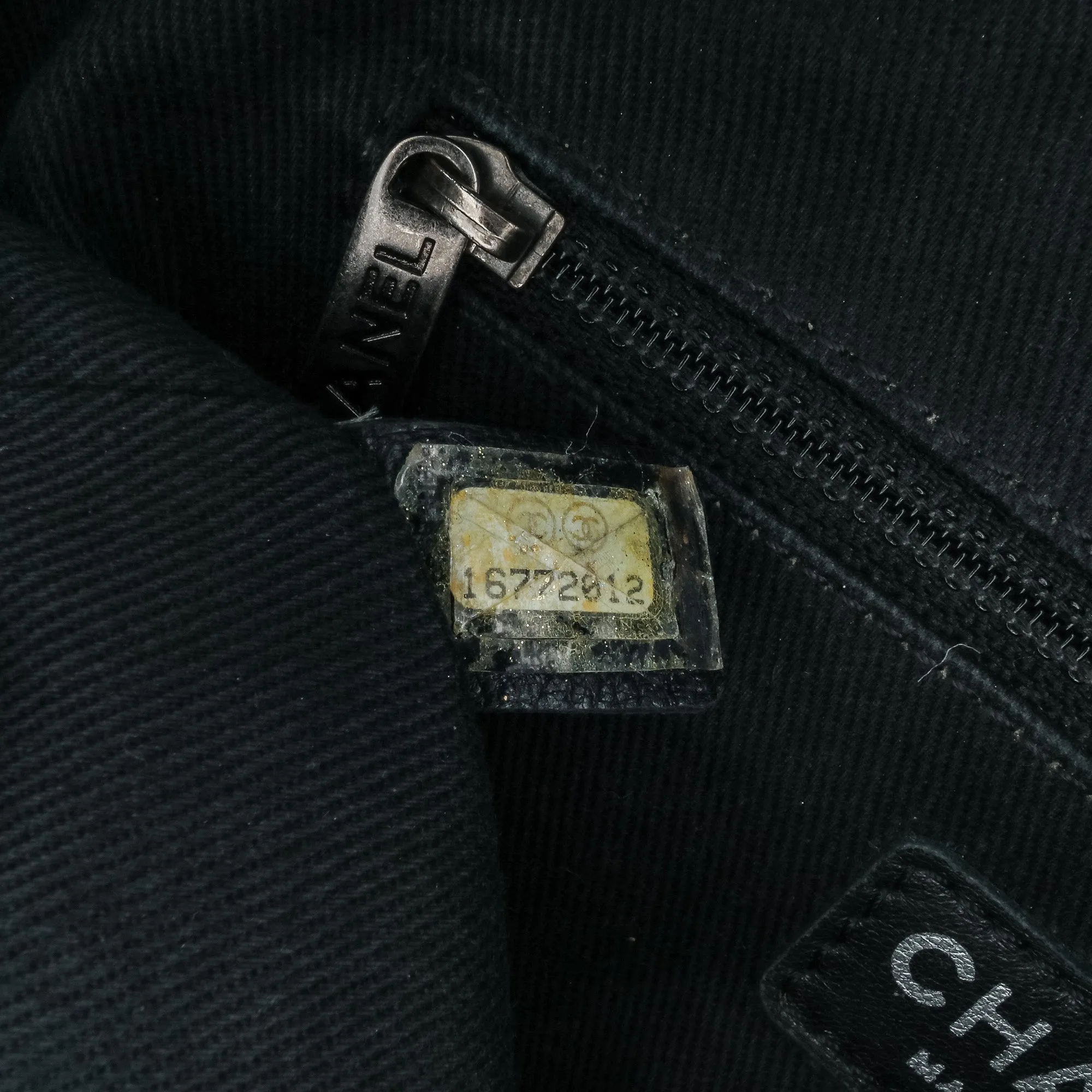 Jumbo Iridescent Quilted Caviar Easy Flap