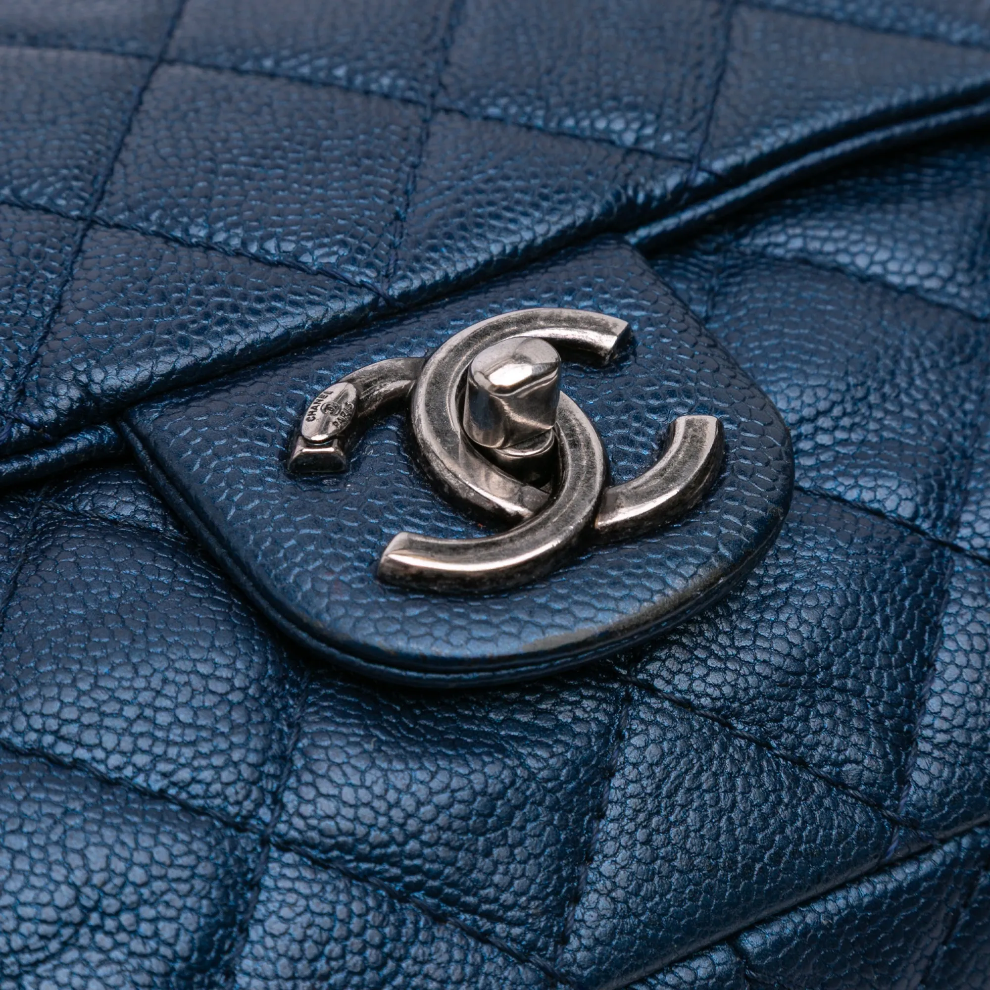 Jumbo Quilted Iridescent Caviar Easy Flap