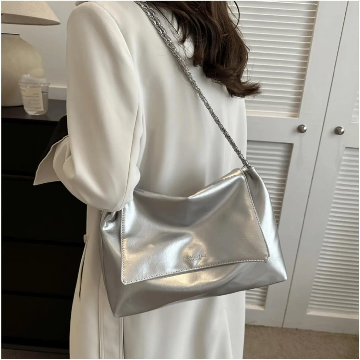 Large Crossbody Bags for Women, Tote Bag for Women Womens Shoulder Bags Chain Purse Designer Handbags for Women