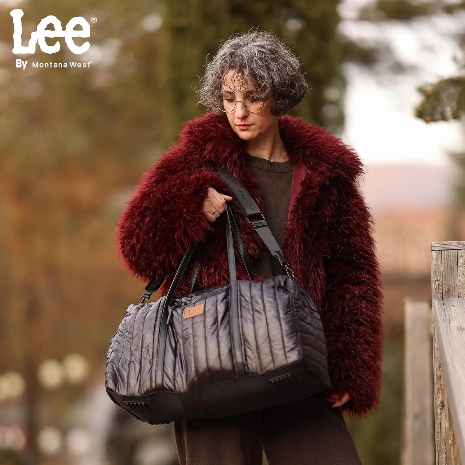 Lee Quilted Travel Duffel Bag for Women, Large Soft Puffy Lightweight Weekender Gym Bag with Adjustable Strap Water-Resistant Overnight Carry On Bag for Trips Sport Airplane Hospital