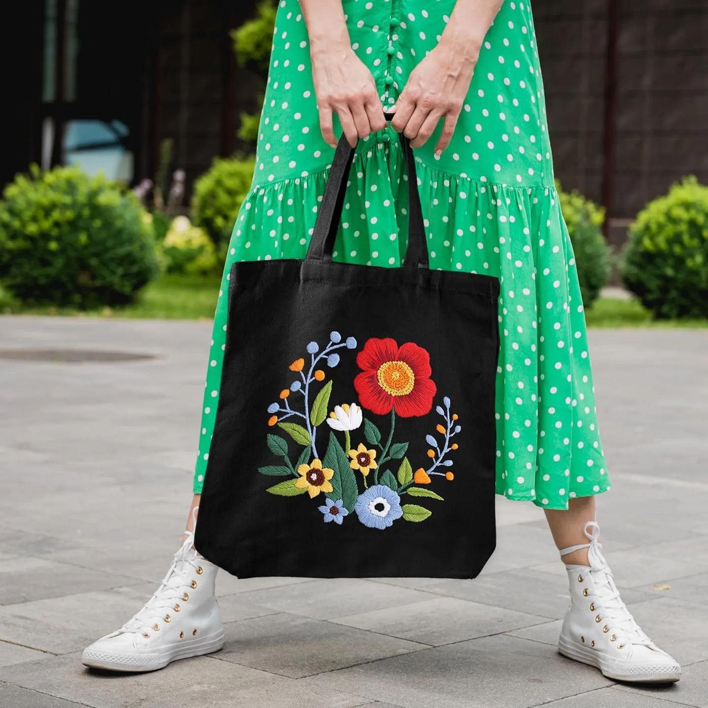 Louise Maelys Embroidery Kits Canvas Tote Bag for Beginners,Cross Stitch Kit for Adults,DIY Crafts and Arts Needlepoint with Florals Pattern,Hoop and Instructions