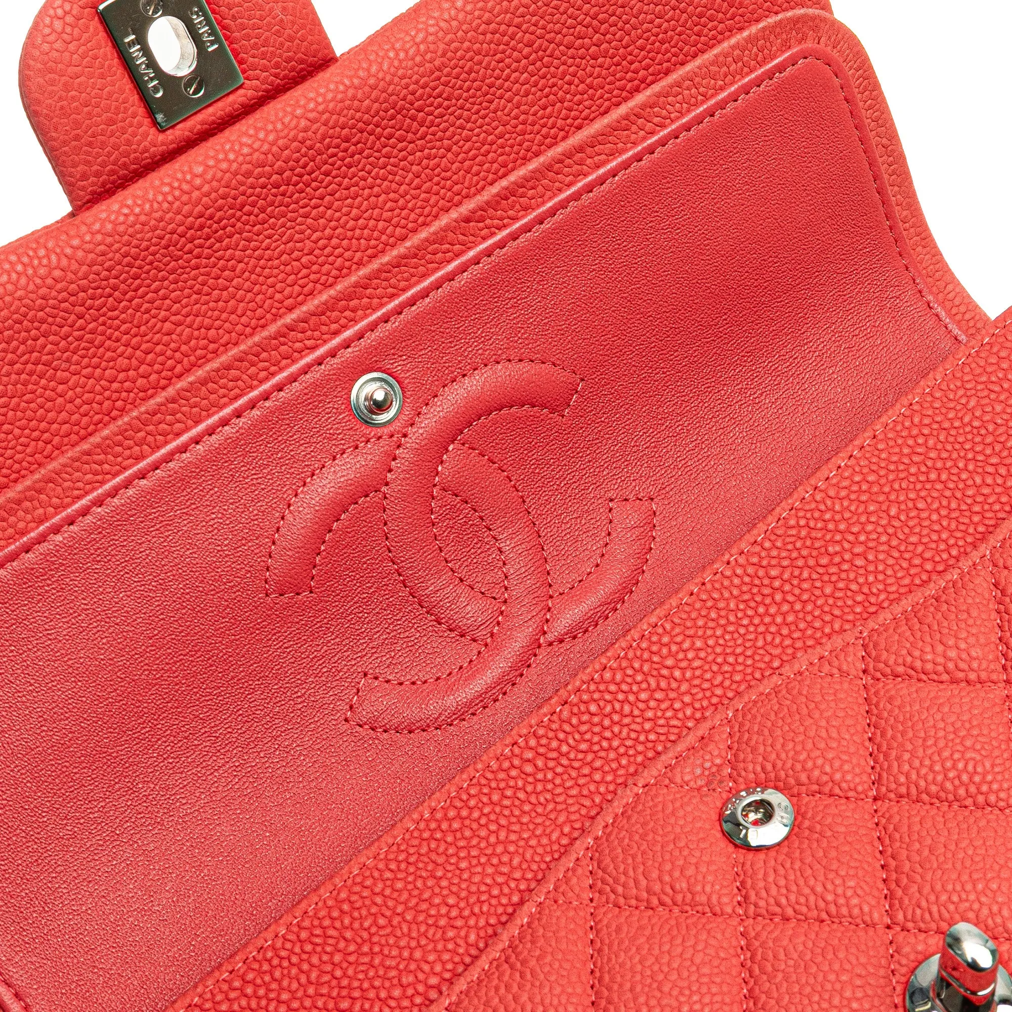 Medium Classic Caviar Double Flap
