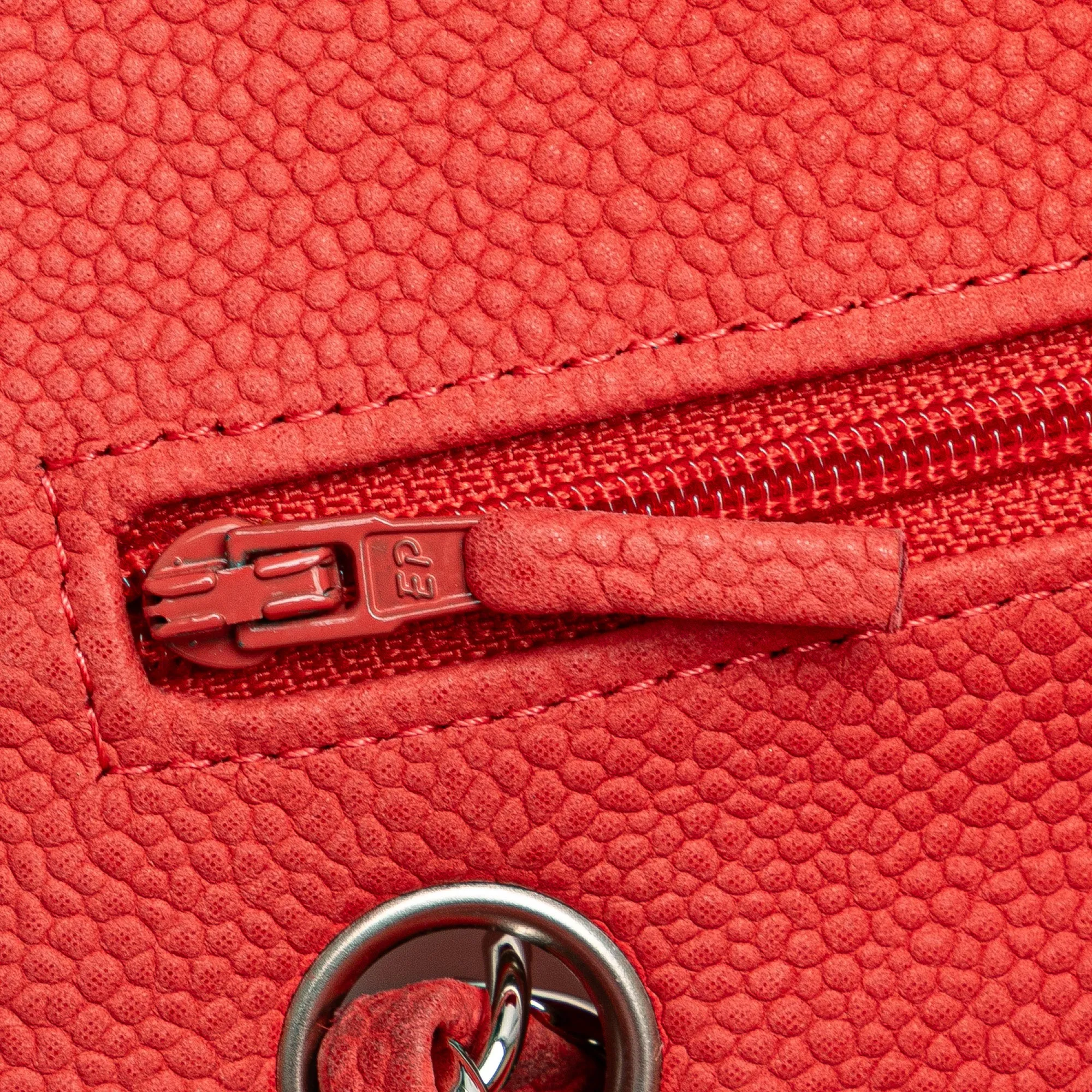 Medium Classic Caviar Double Flap