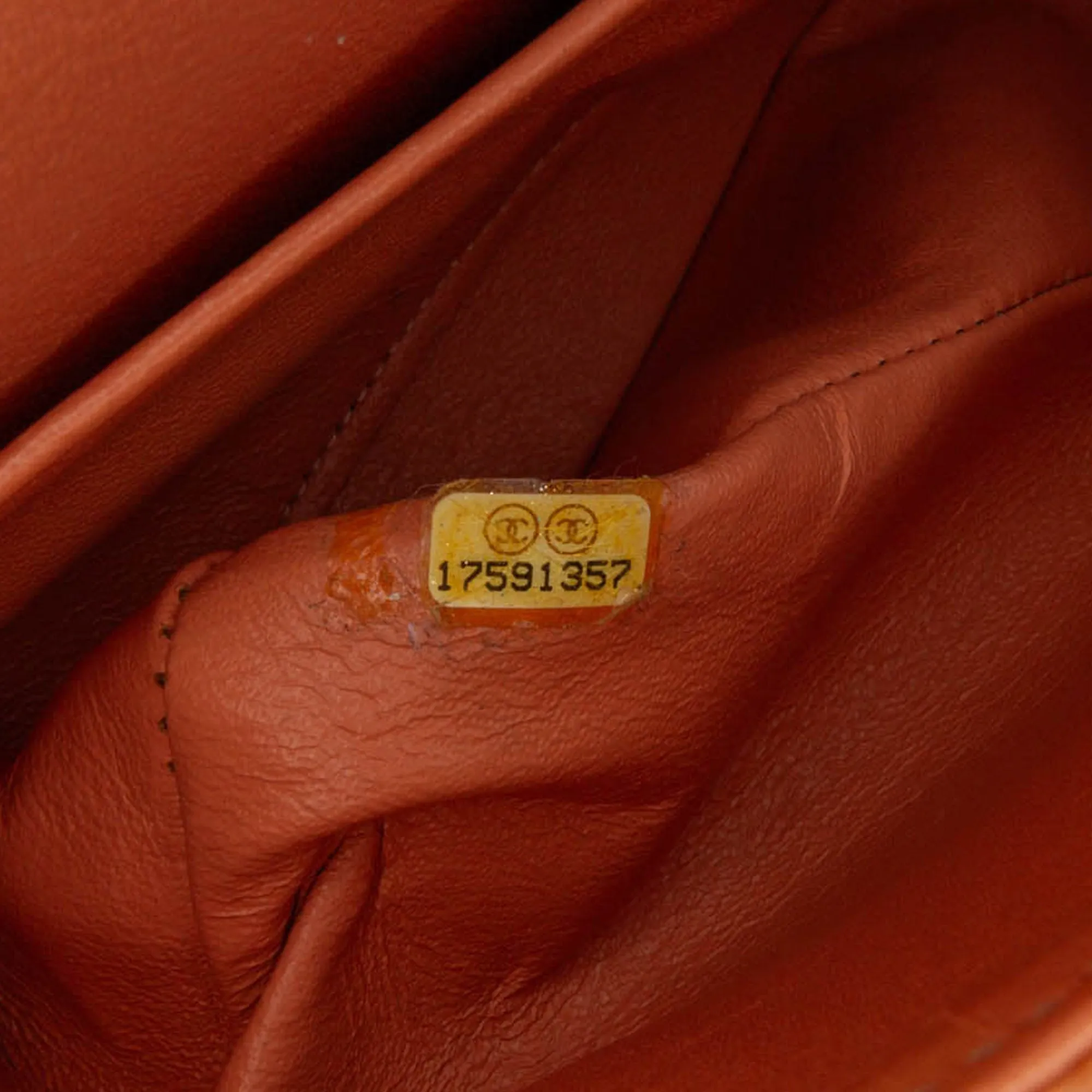 Medium Classic Caviar Double Flap