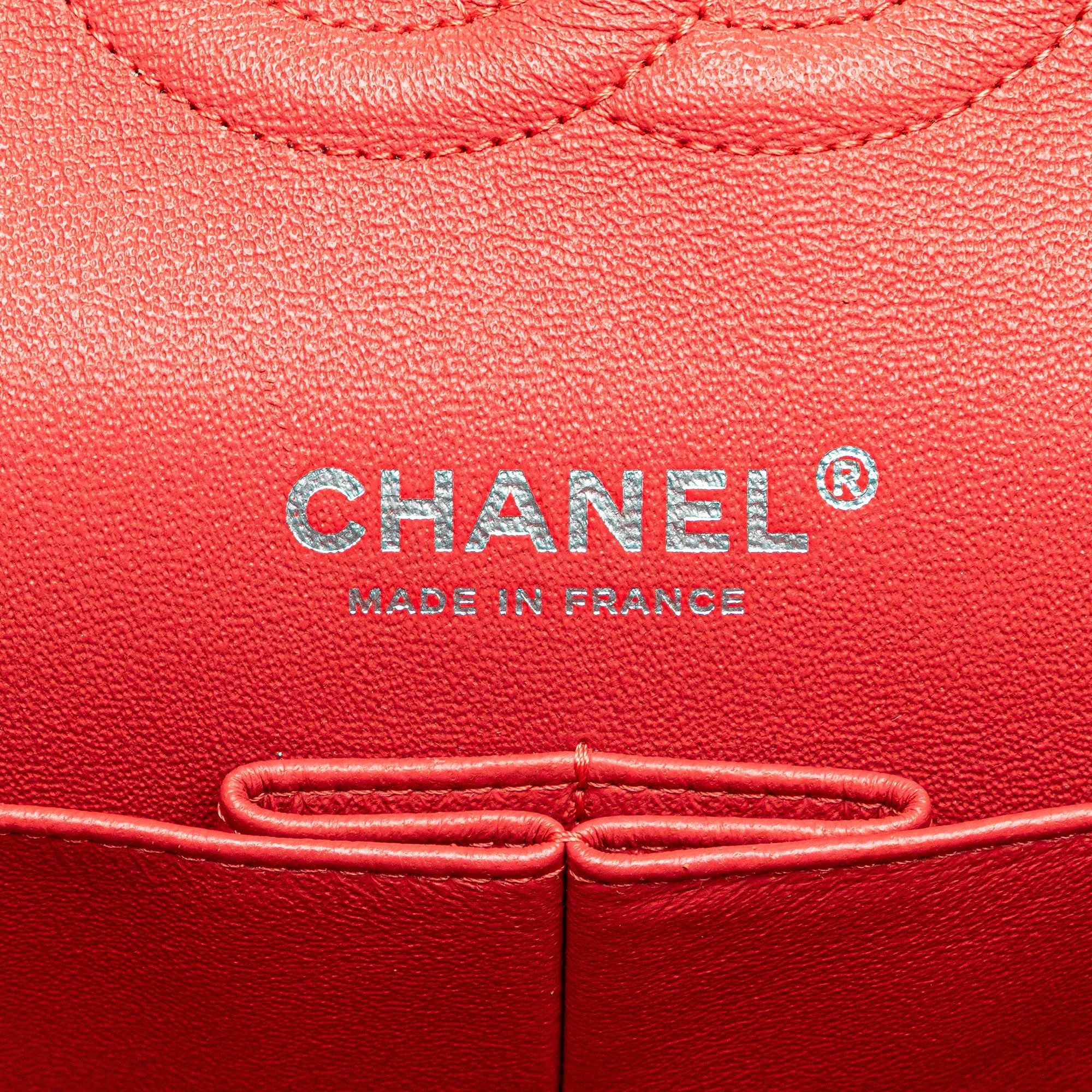 Medium Classic Caviar Double Flap