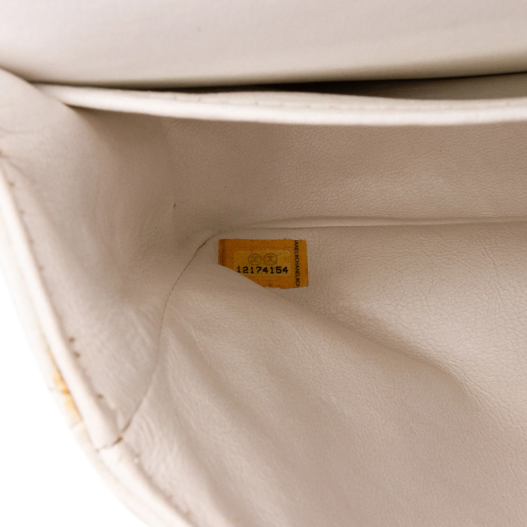 Medium Classic Caviar Double Flap