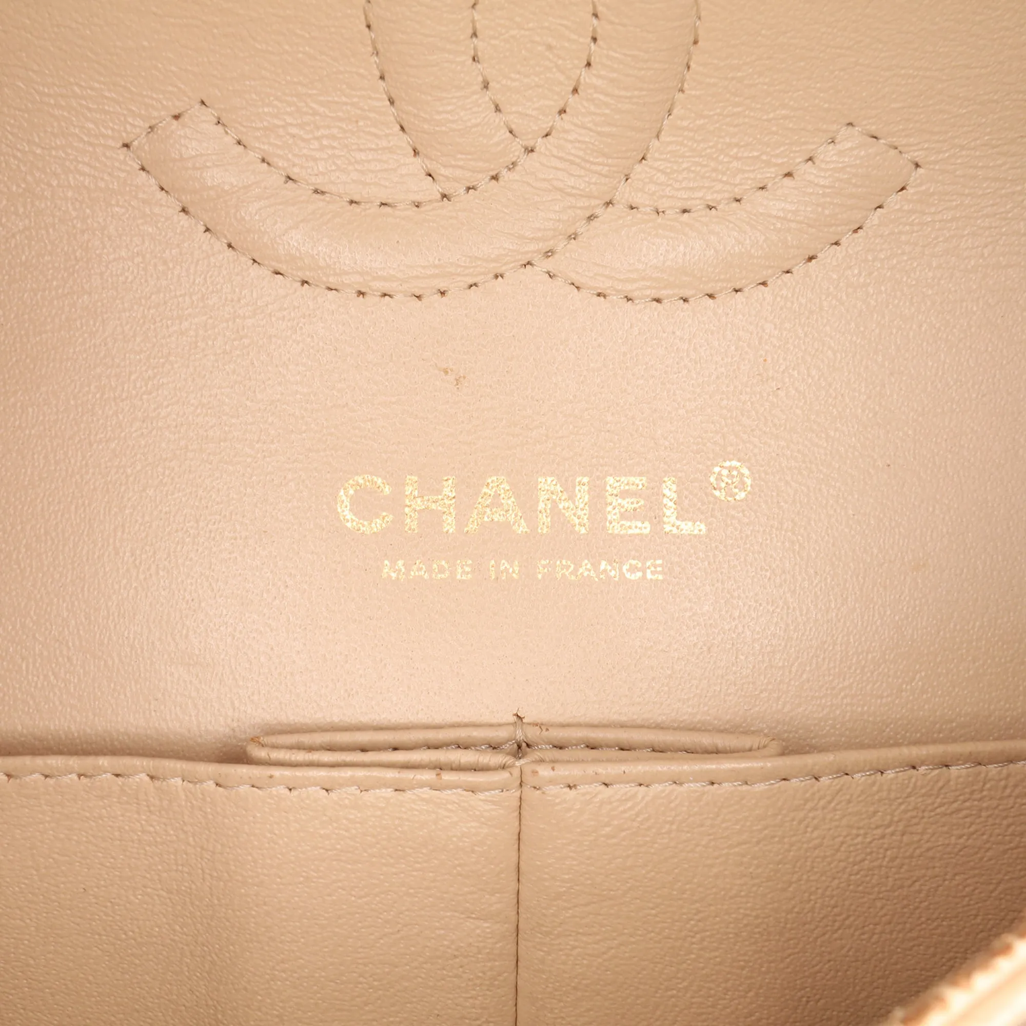 Medium Classic Caviar Double Flap