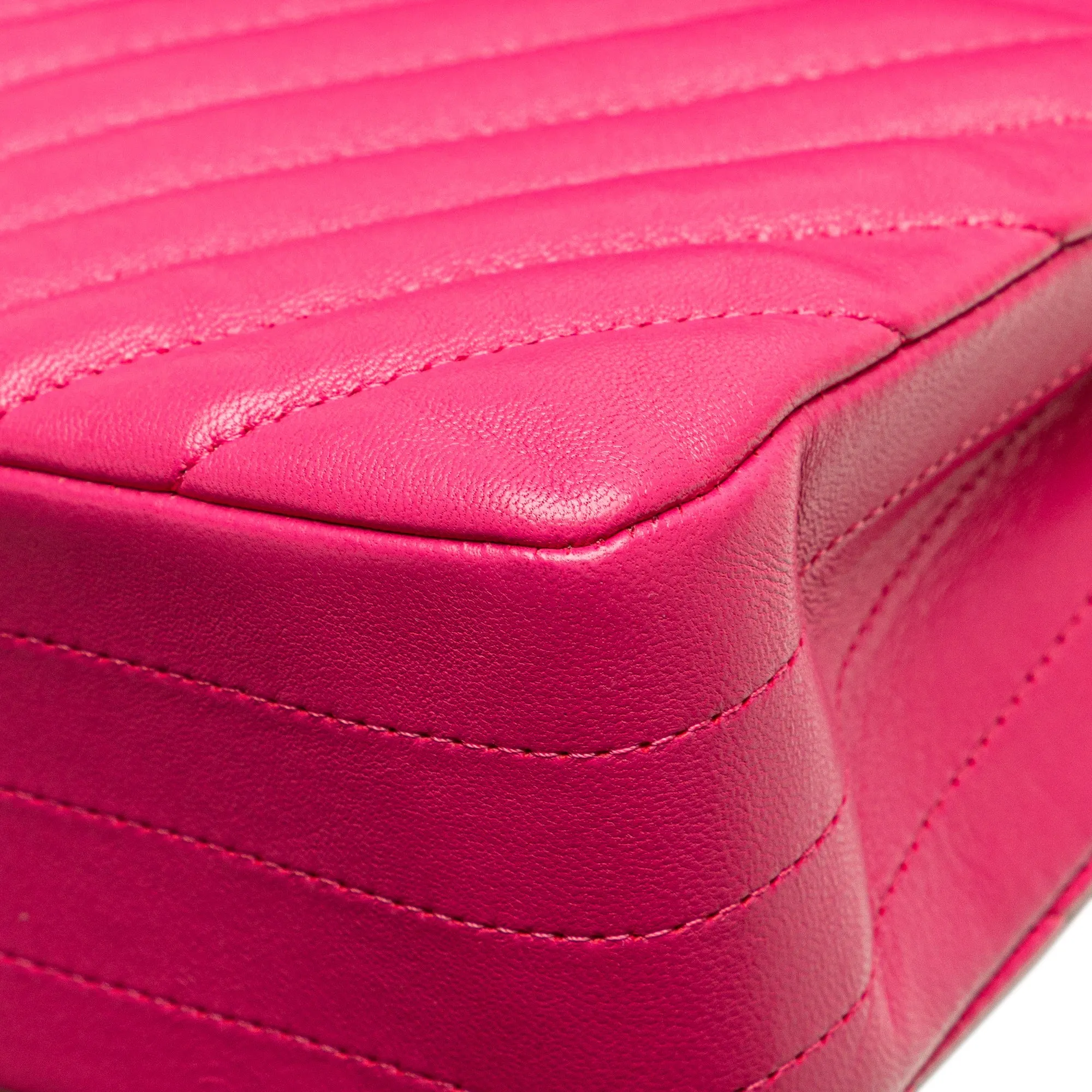 Medium Classic Chevron Lambskin Double Flap