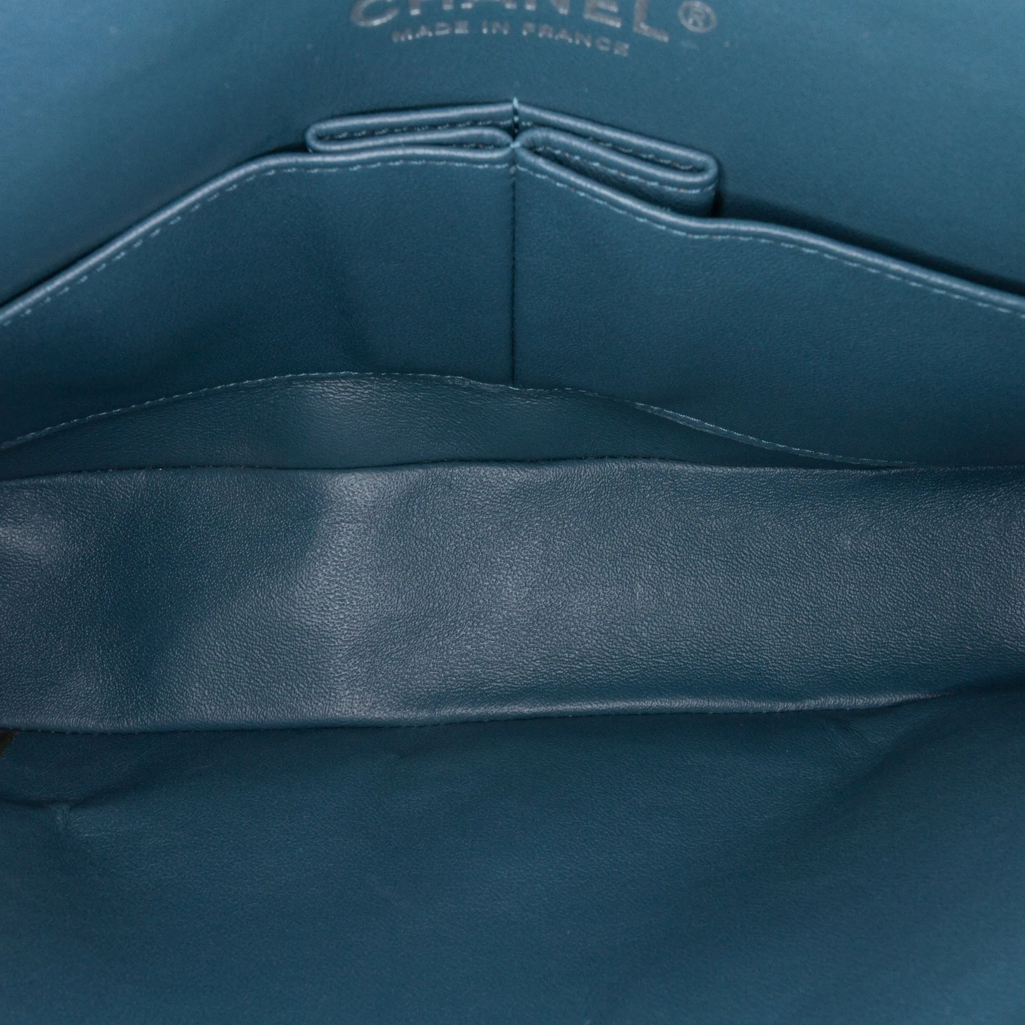 Medium Classic Lambskin Double Flap