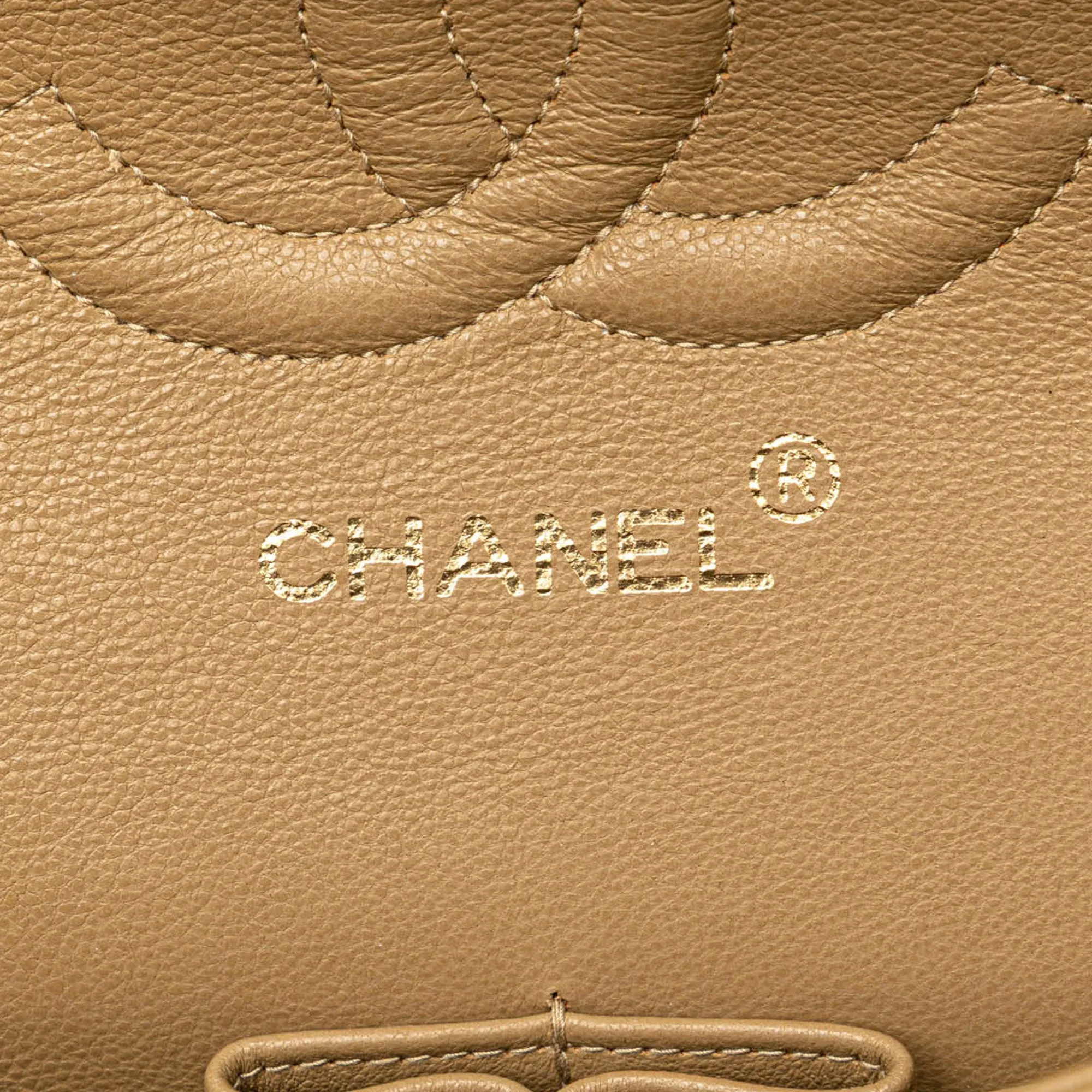 Medium Classic Lambskin Double Flap