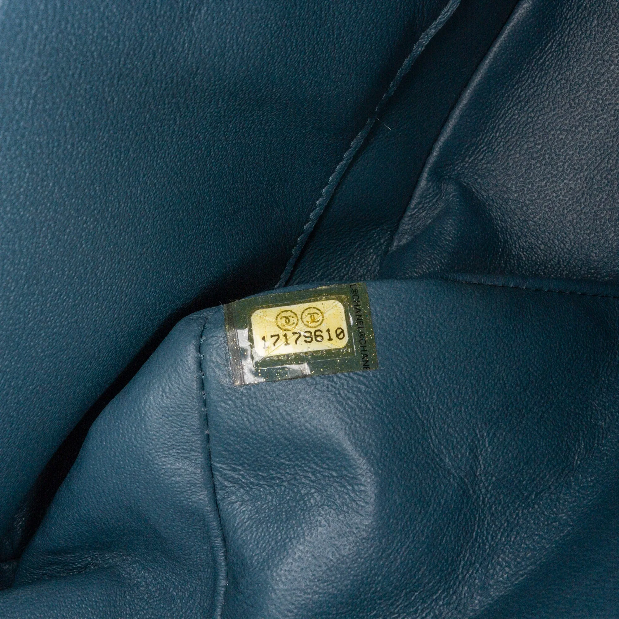 Medium Classic Lambskin Double Flap