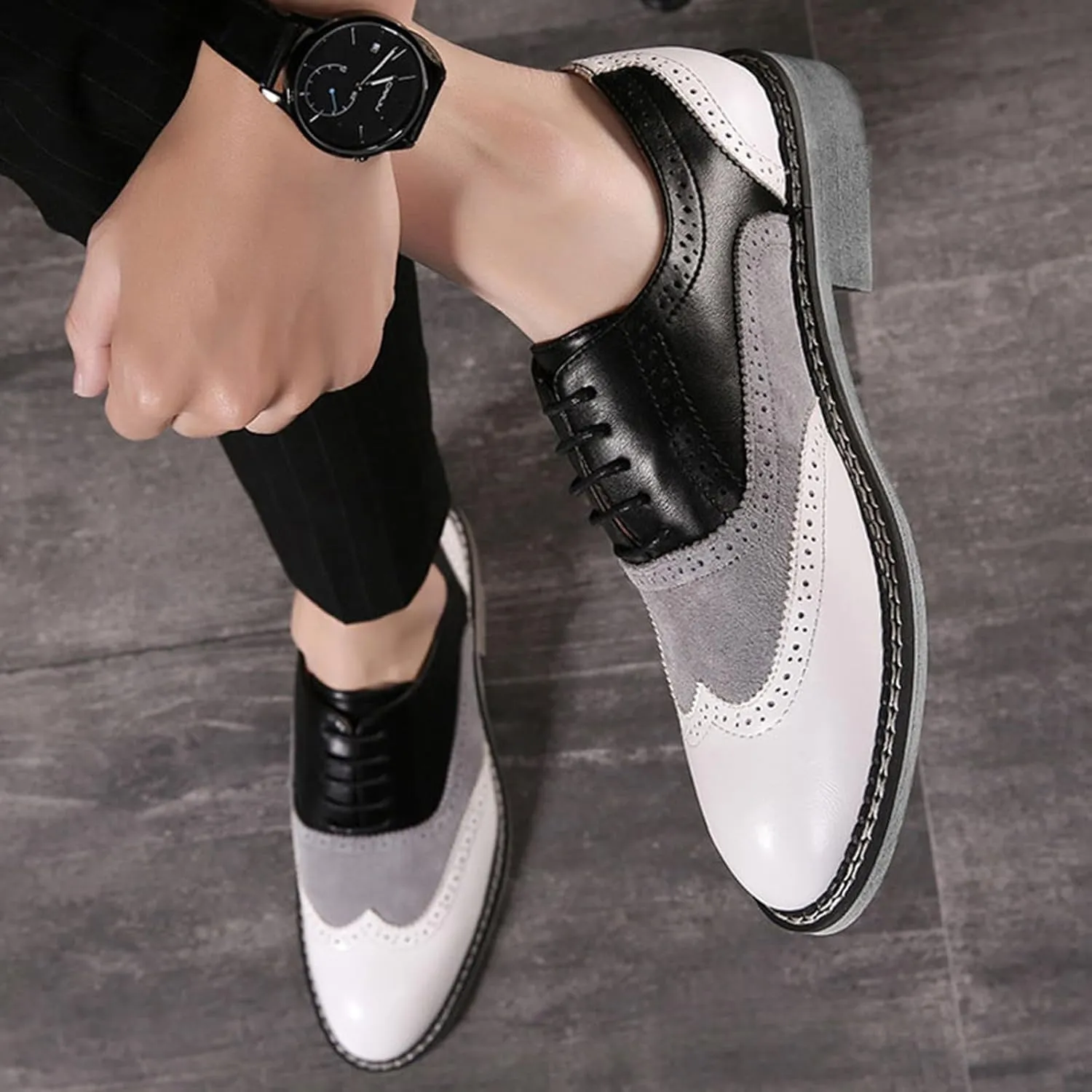 Men's Wingtip Two Tone Patchwork Brogue Oxfords Shoes: Fashion Classic Round-Toe Lace Up Low Top Leather Dress Shoes