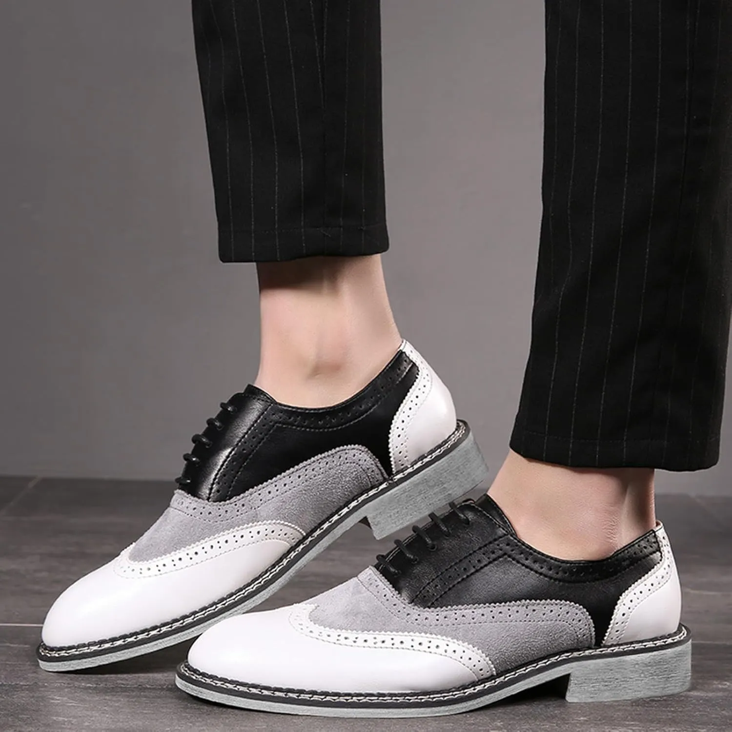 Men's Wingtip Two Tone Patchwork Brogue Oxfords Shoes: Fashion Classic Round-Toe Lace Up Low Top Leather Dress Shoes
