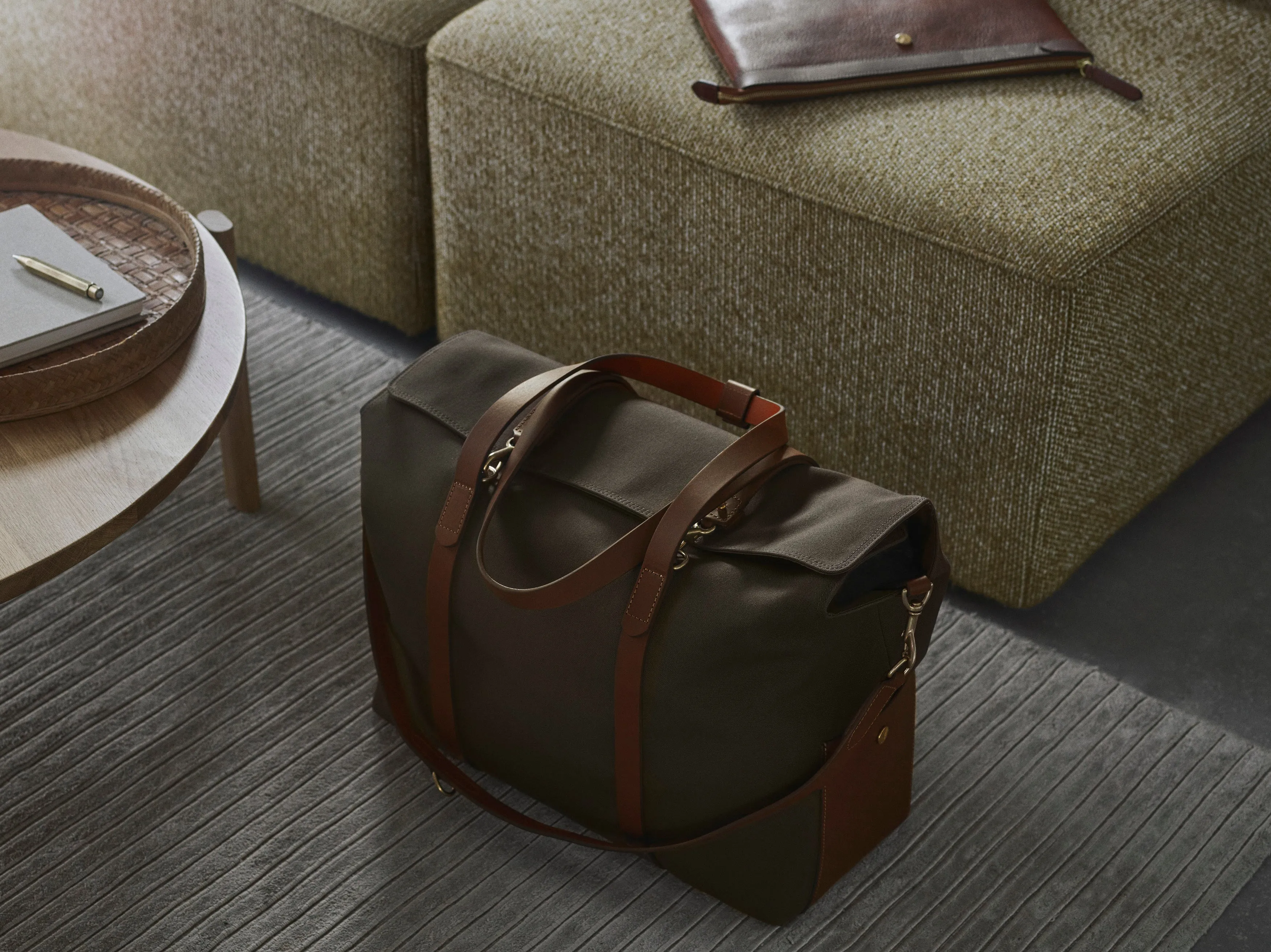 M/S Mega Tote - Khaki/Black