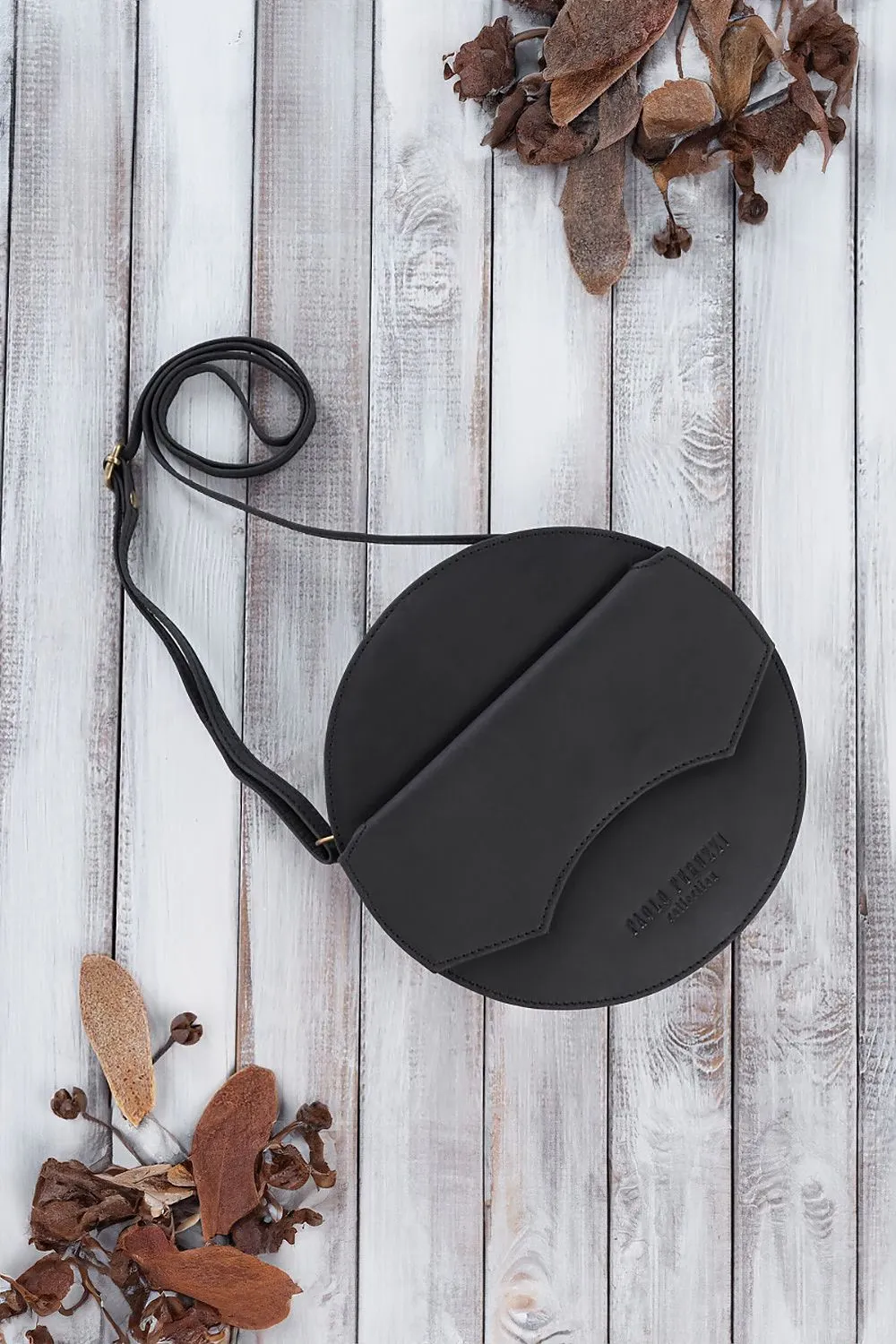 Natural leather bag