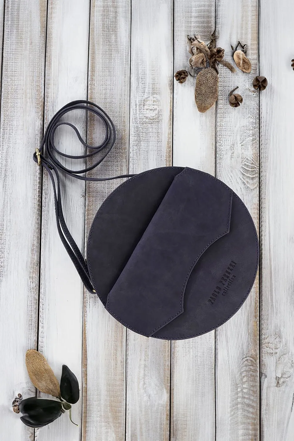 Natural leather bag