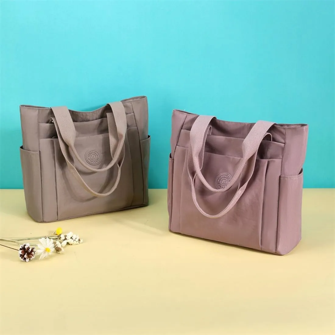 Nylon Lightweight Handbag for Women Tote Purses Multi-pocket Shoulder Bag for Work Travel