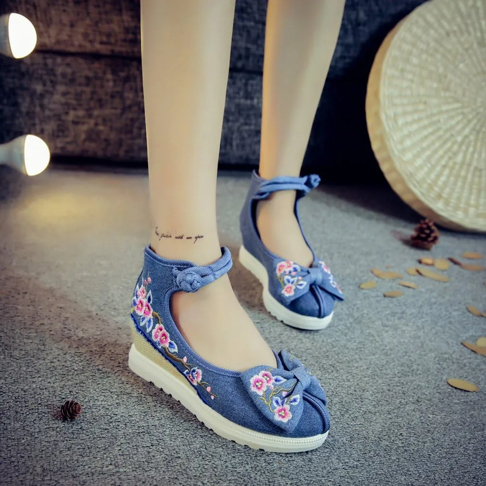 Qhome Women's Floral Embroidery Bowknot Comfortable Casual Walking Canvas Mary Jane Shoes