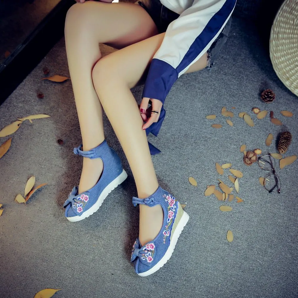 Qhome Women's Floral Embroidery Bowknot Comfortable Casual Walking Canvas Mary Jane Shoes