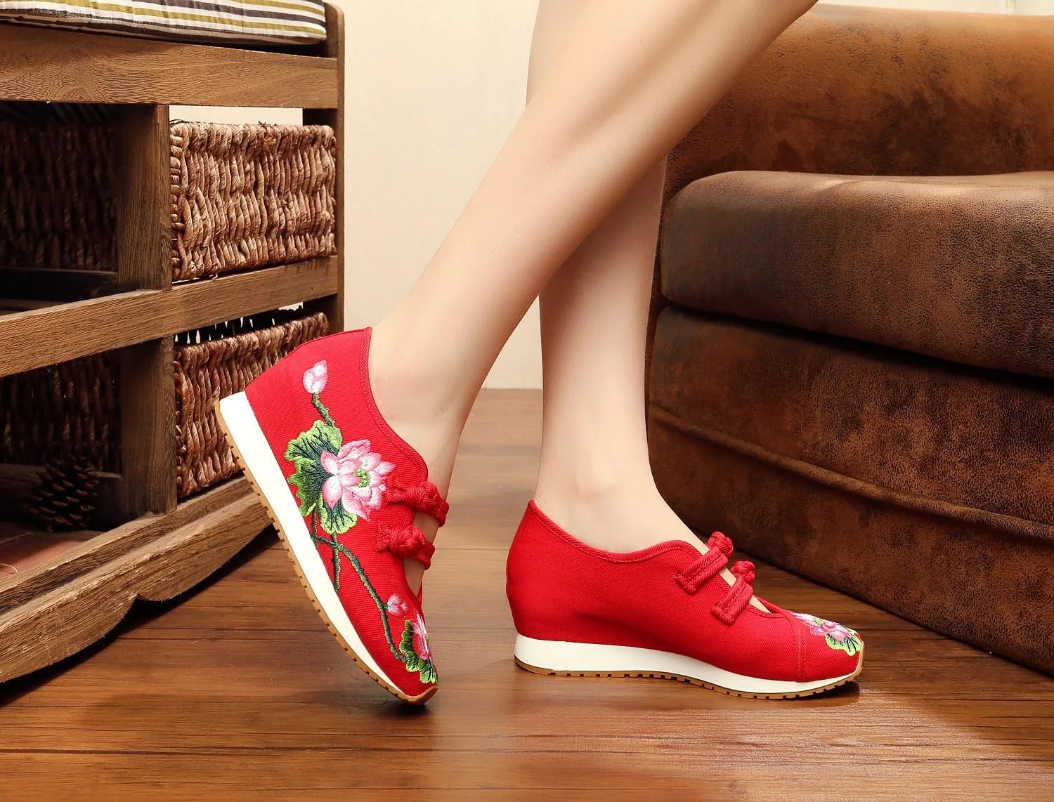 Qianmome Womens Chinese Lotus Embroideried Wedge Heel Cheongsam Canvas Leisure Walking Shoes