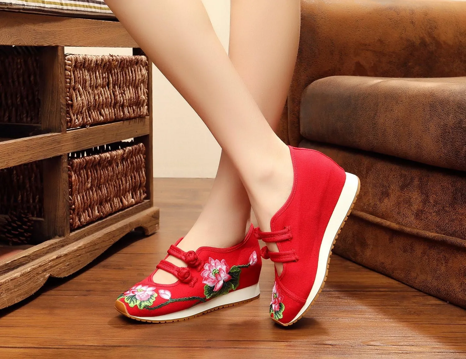 Qianmome Womens Chinese Lotus Embroideried Wedge Heel Cheongsam Canvas Leisure Walking Shoes