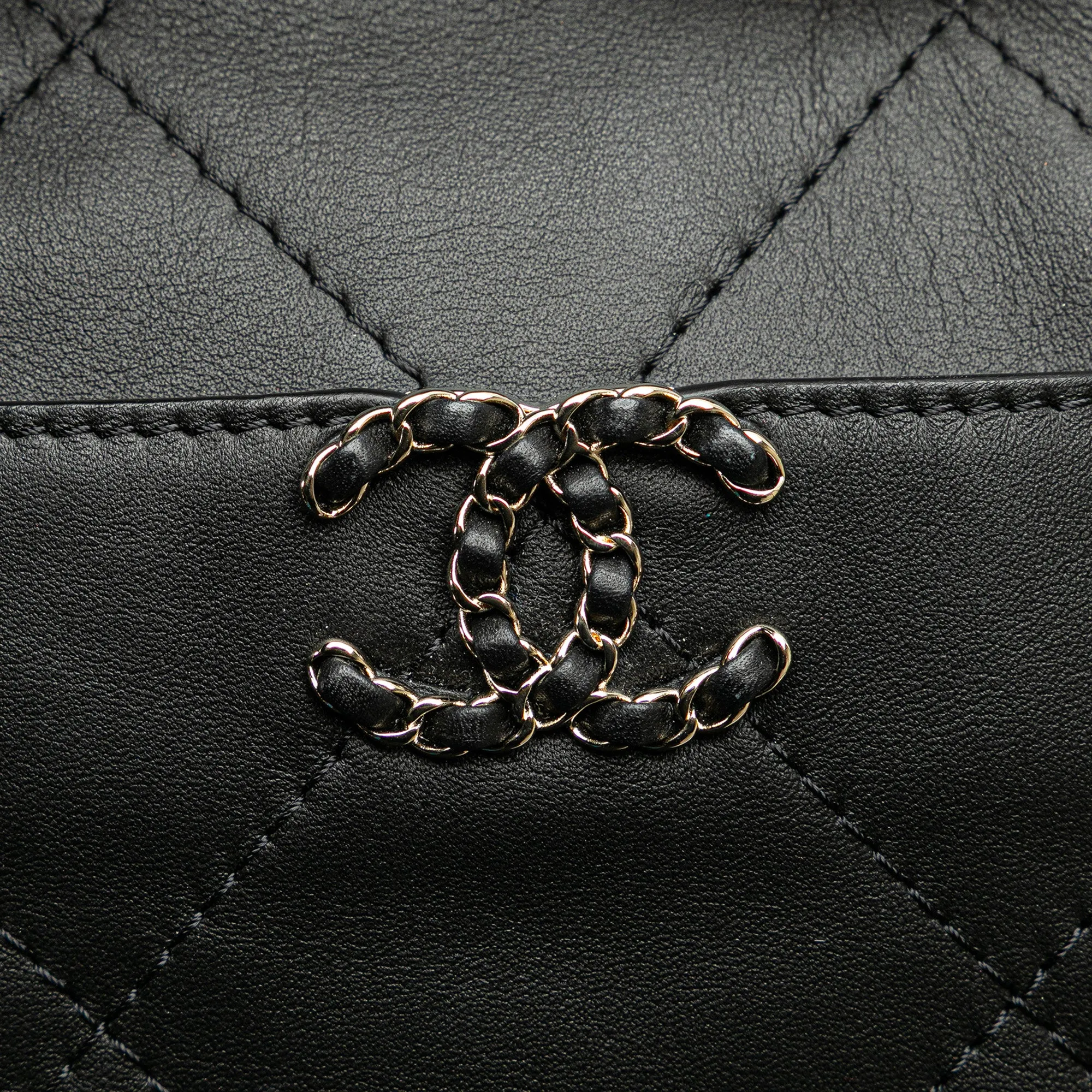 Quilted Calfskin Chain Flat Shoulder Bag