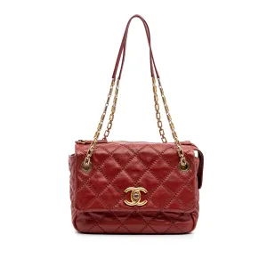 Quilted Calfskin Retro Chain Camera Flap