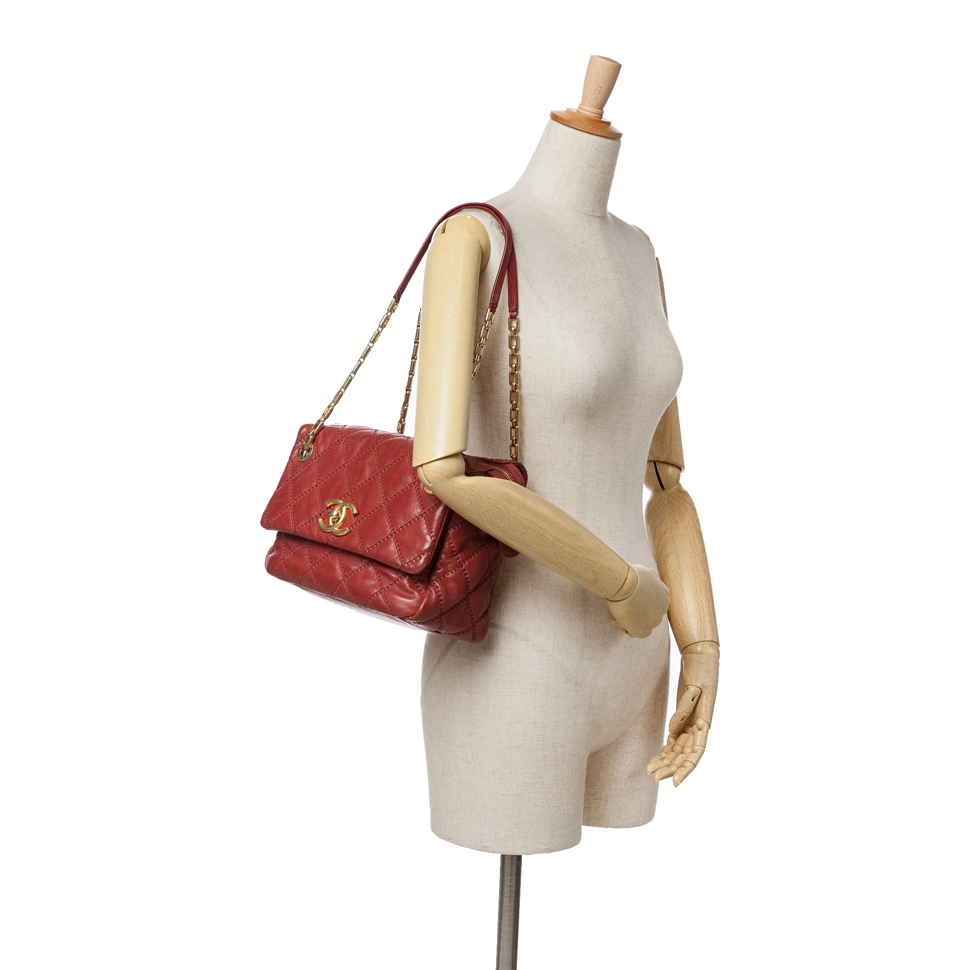 Quilted Calfskin Retro Chain Camera Flap