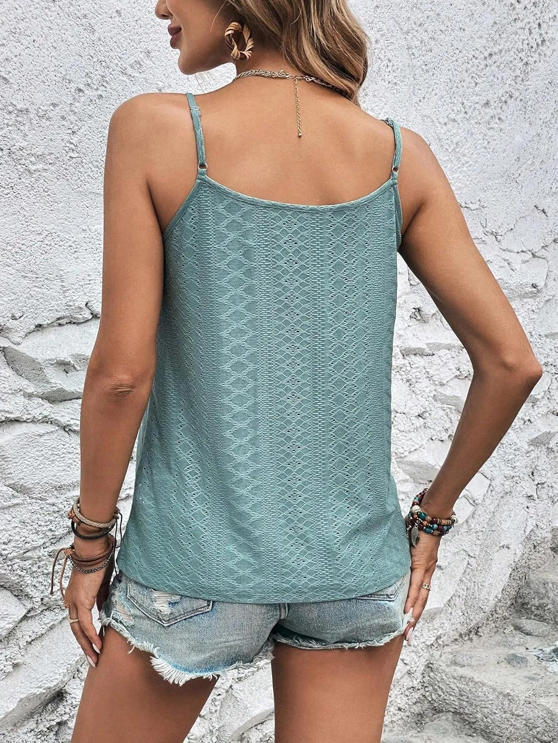 SOLY HUX Women's Contrast Lace Cami Top V Neck Spaghetti Strap Eyelet Embroidery Tops