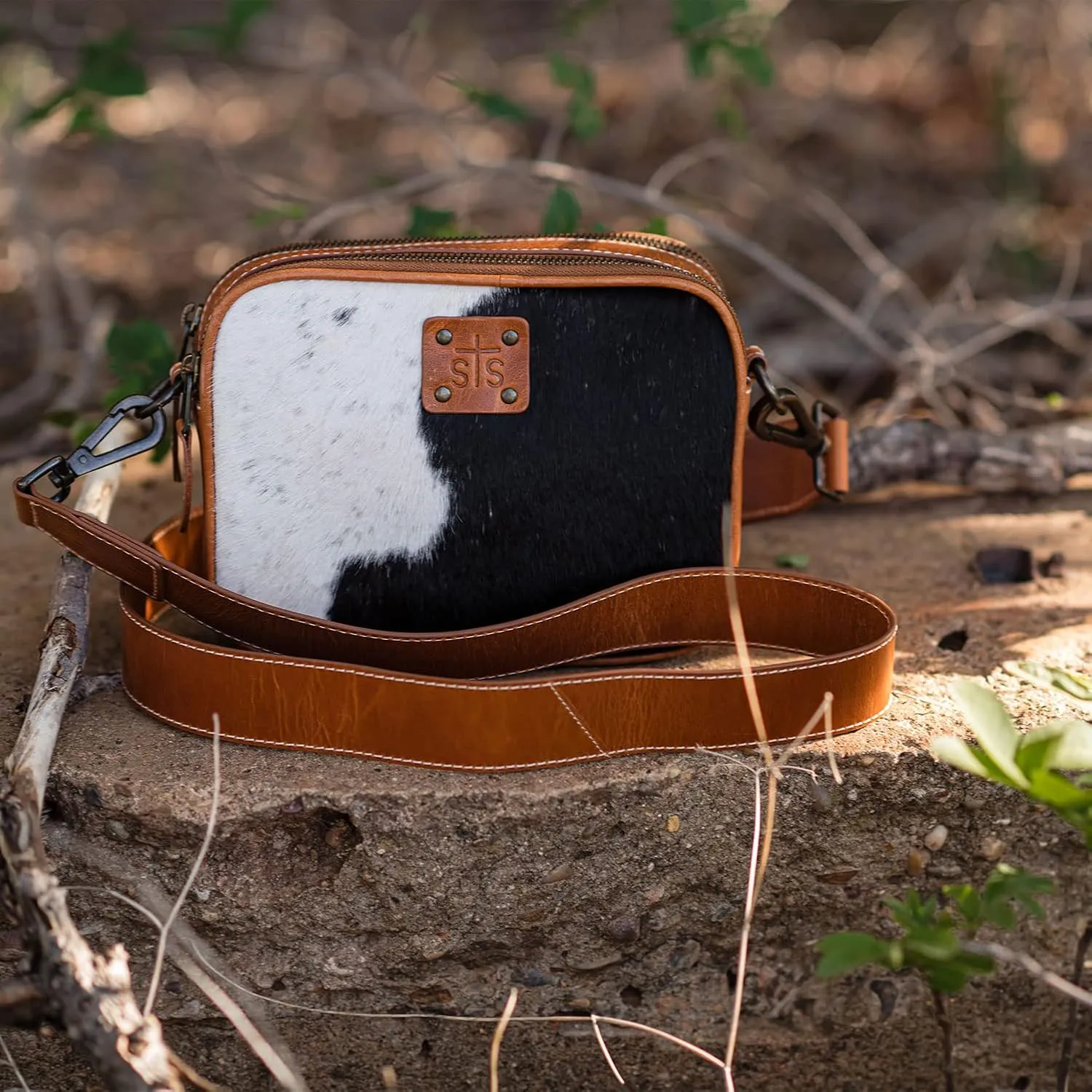 STS Ranchwear Basic Bliss Cowhide Lucy Crossbody