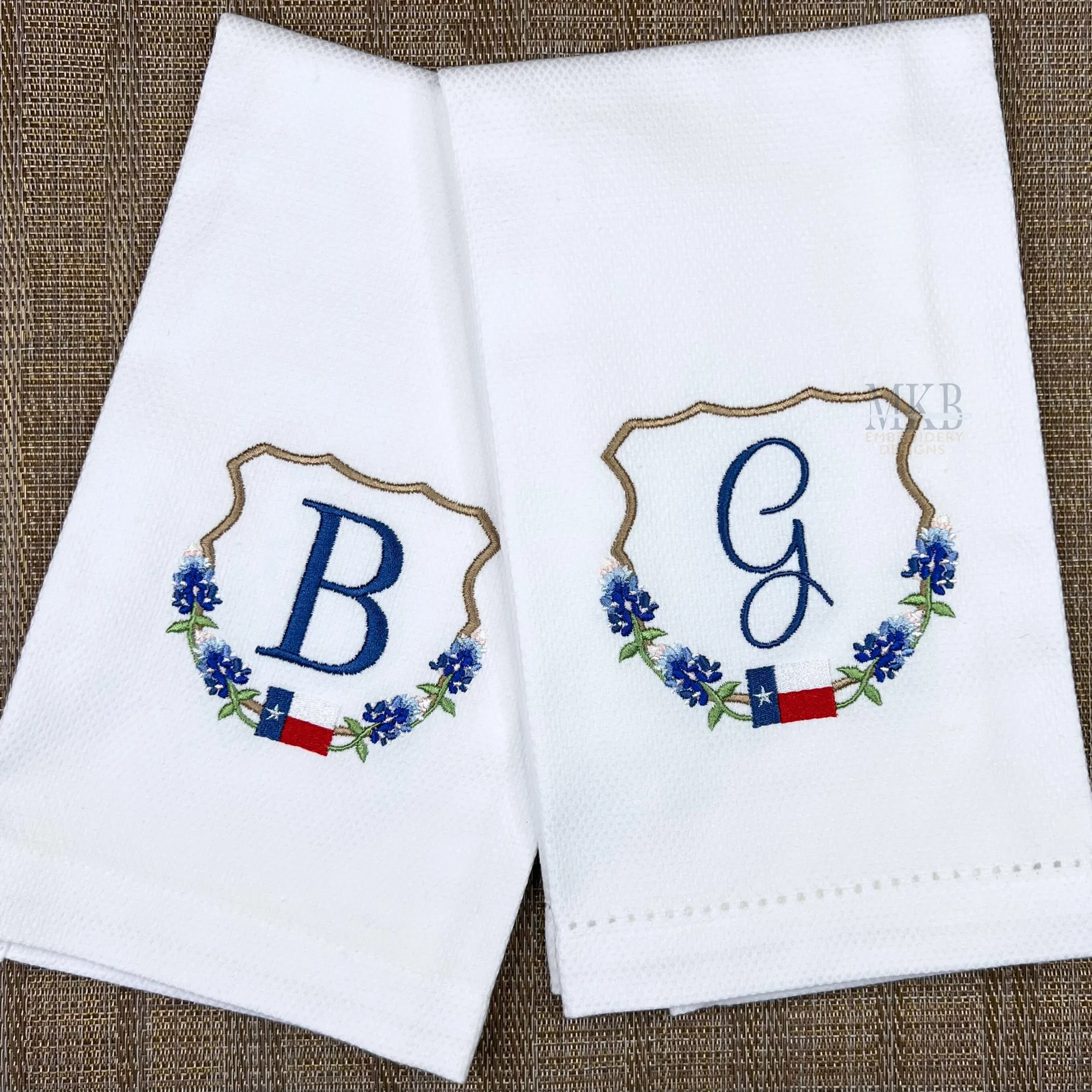Texas Bluebonnets Crest Embroidery Design, Wildflowers, Satin Stitch