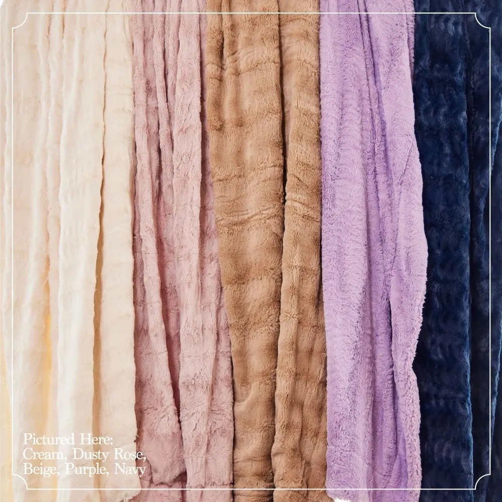 The Connecticut Home Co Throw Blanket for Couch, Soft Fluffy Room Decor, Cozy Warm Throws for Bed, Couches, Gifts for Women, Bedroom Cute Aesthetic Blankets Faux Fur and Sherpa, 65x50, Dusty Rose