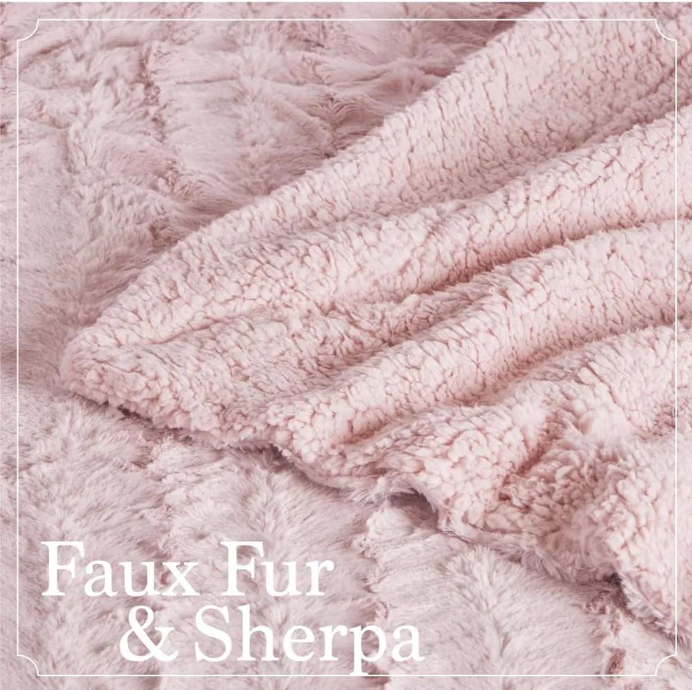 The Connecticut Home Co Throw Blanket for Couch, Soft Fluffy Room Decor, Cozy Warm Throws for Bed, Couches, Gifts for Women, Bedroom Cute Aesthetic Blankets Faux Fur and Sherpa, 65x50, Dusty Rose