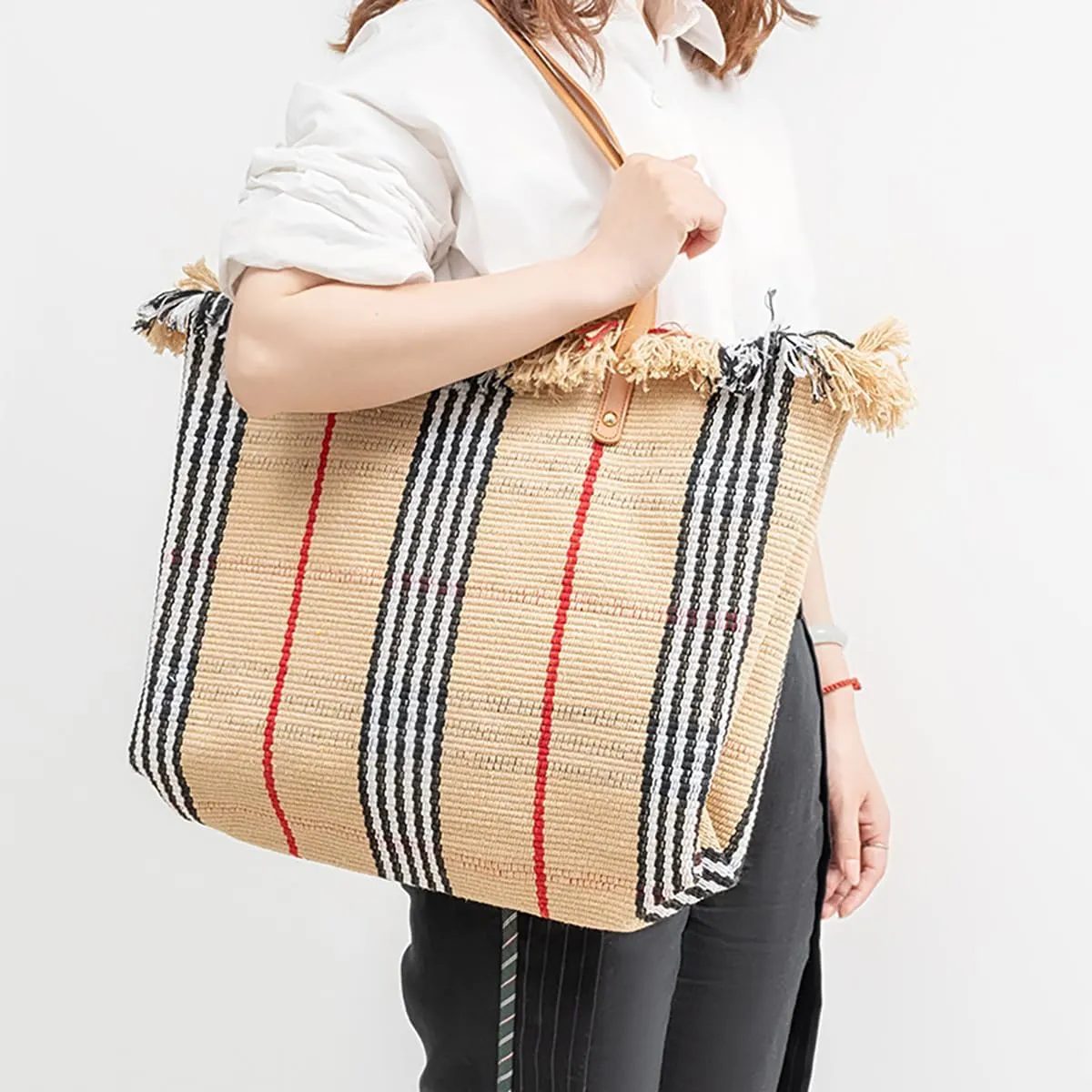 Tote bag, large capacity canvas, women's shoulder bag, beach bag, tassel embroidery, niche design, women's bag (Coffee)