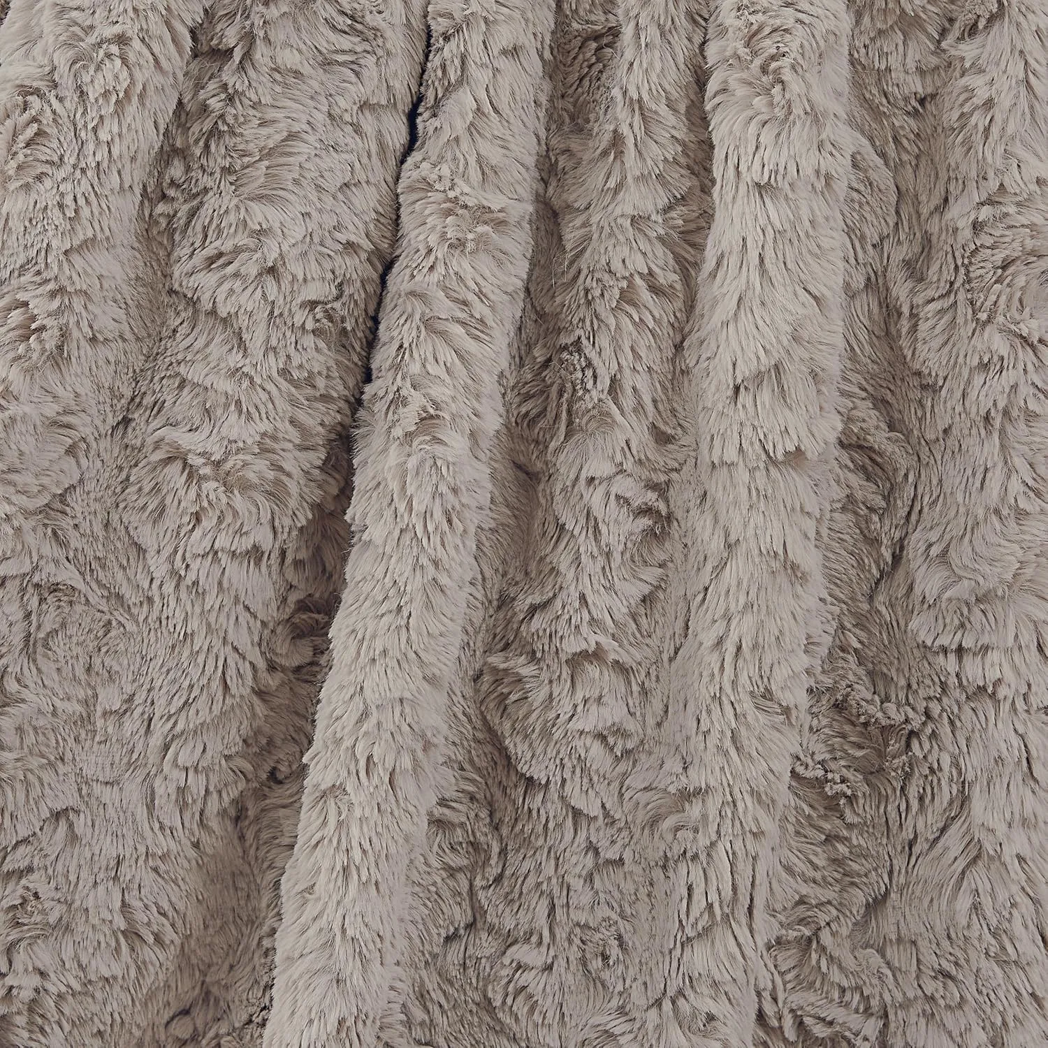 UGG Adalee Faux Fur Throw Blanket Luxury Lightweight Cozy Soft Throw for Couch Bed or Chair Hypoallergenic Machine Washable Double-Sided Fluffy Blanket Home Decor, 50-inch x 70-inch, Oyster Brown
