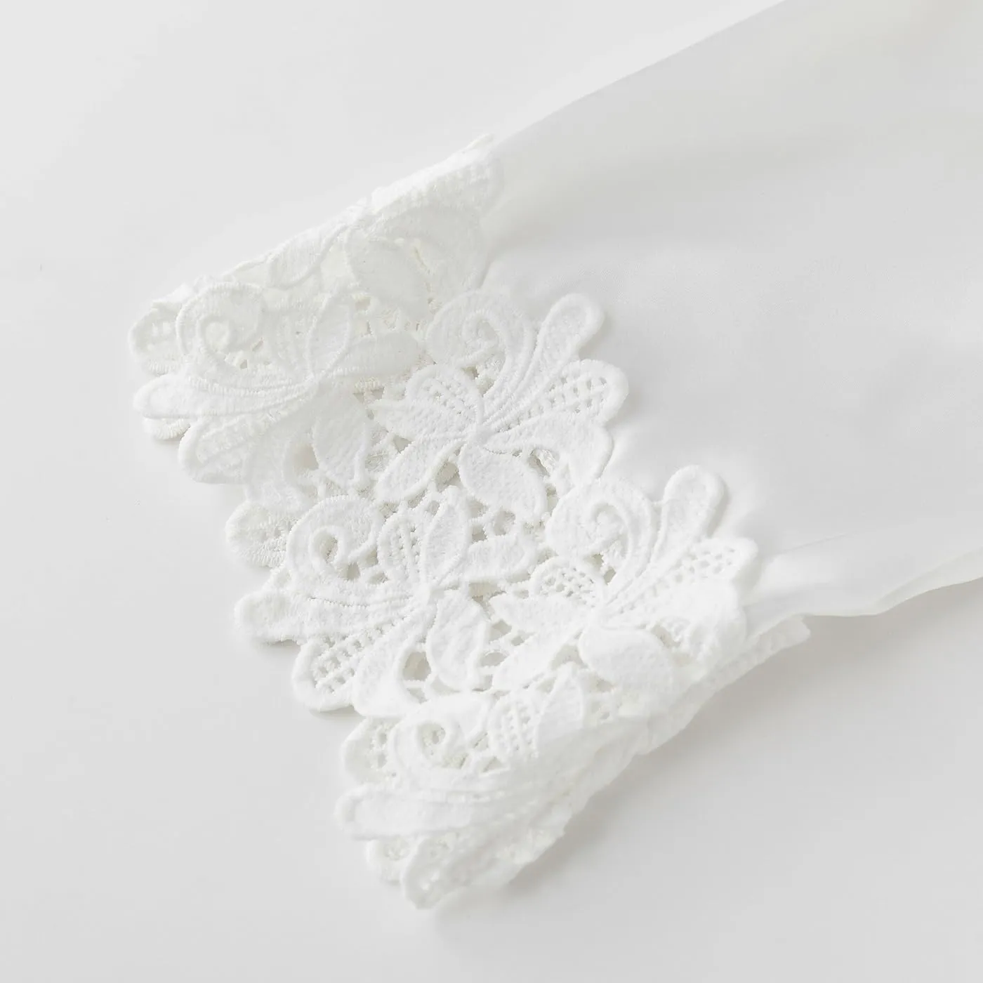 VOGUEMAX Womens Long Bride Bridesmaid Robe Lace Trim Sleepwear Getting Ready of Wedding Silky Kimono Robe